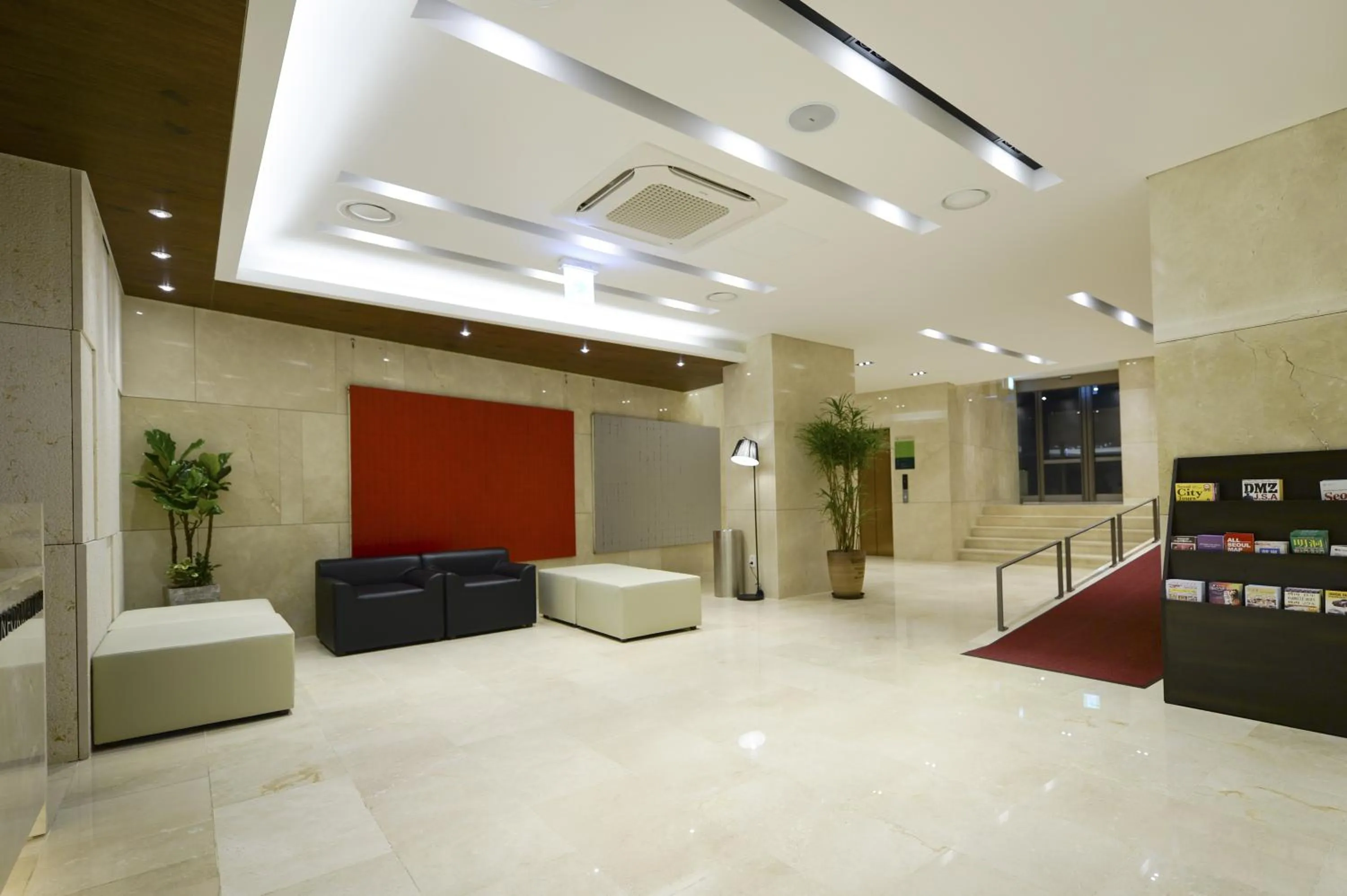 Area and facilities in Hotel New Oriental Myeongdong