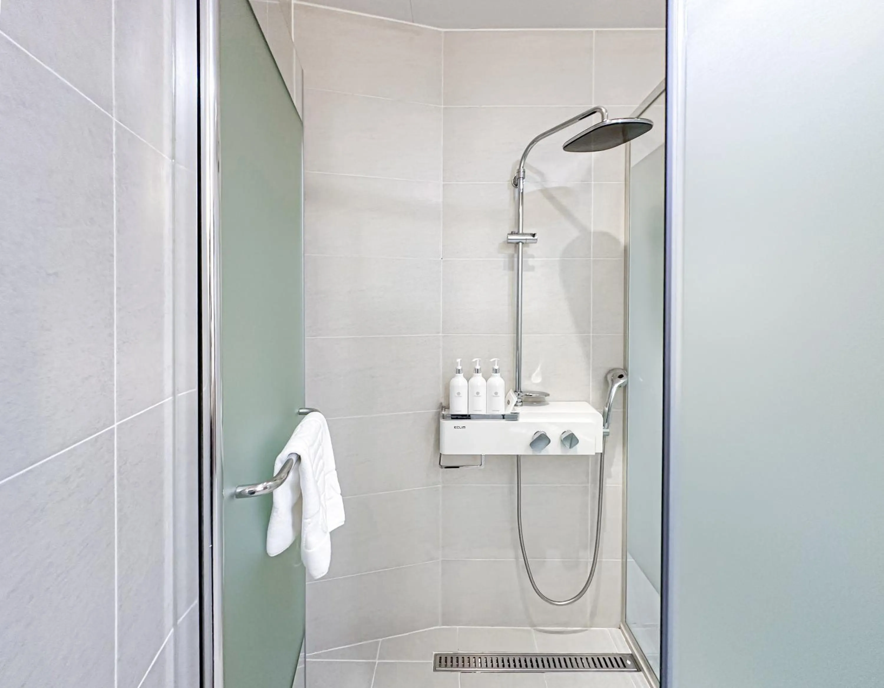 Bathroom in Hotel New Oriental Myeongdong