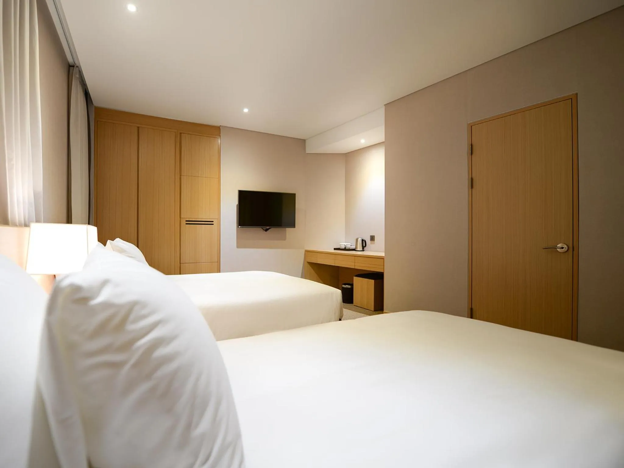 Decorative detail in Hotel New Oriental Myeongdong