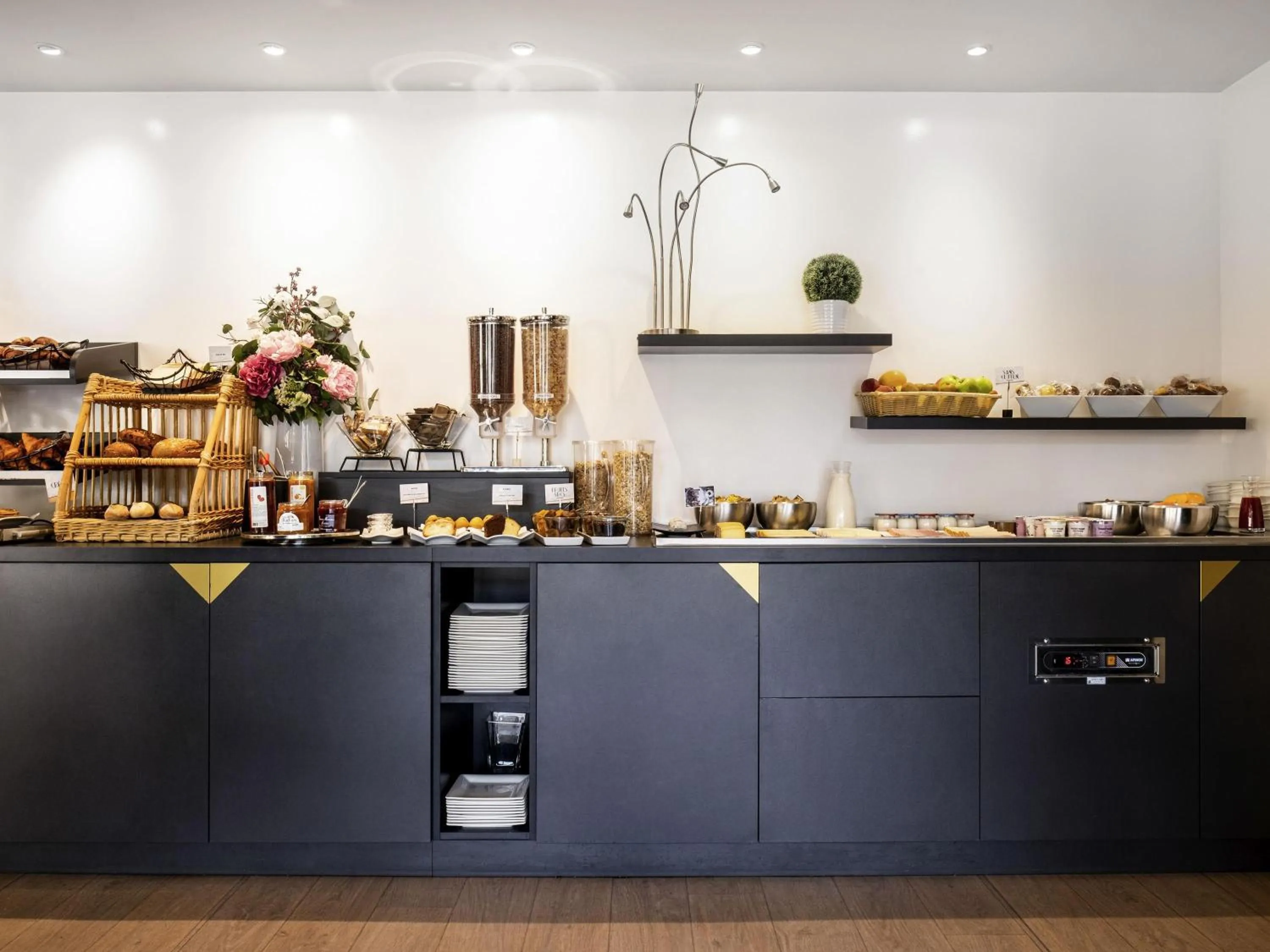 Breakfast in Mercure Tours Sud