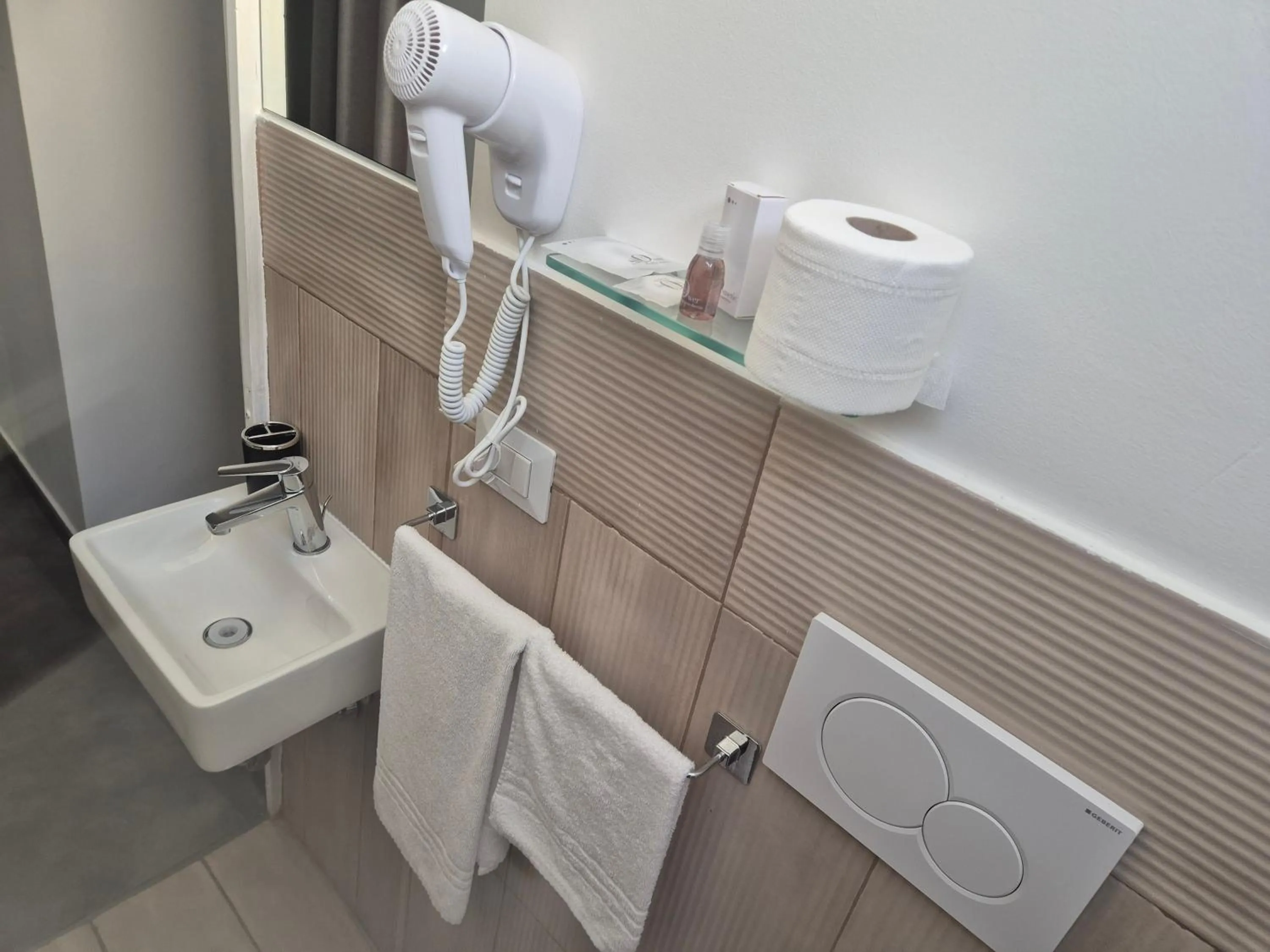 Bathroom in Hotel Santa Brigida