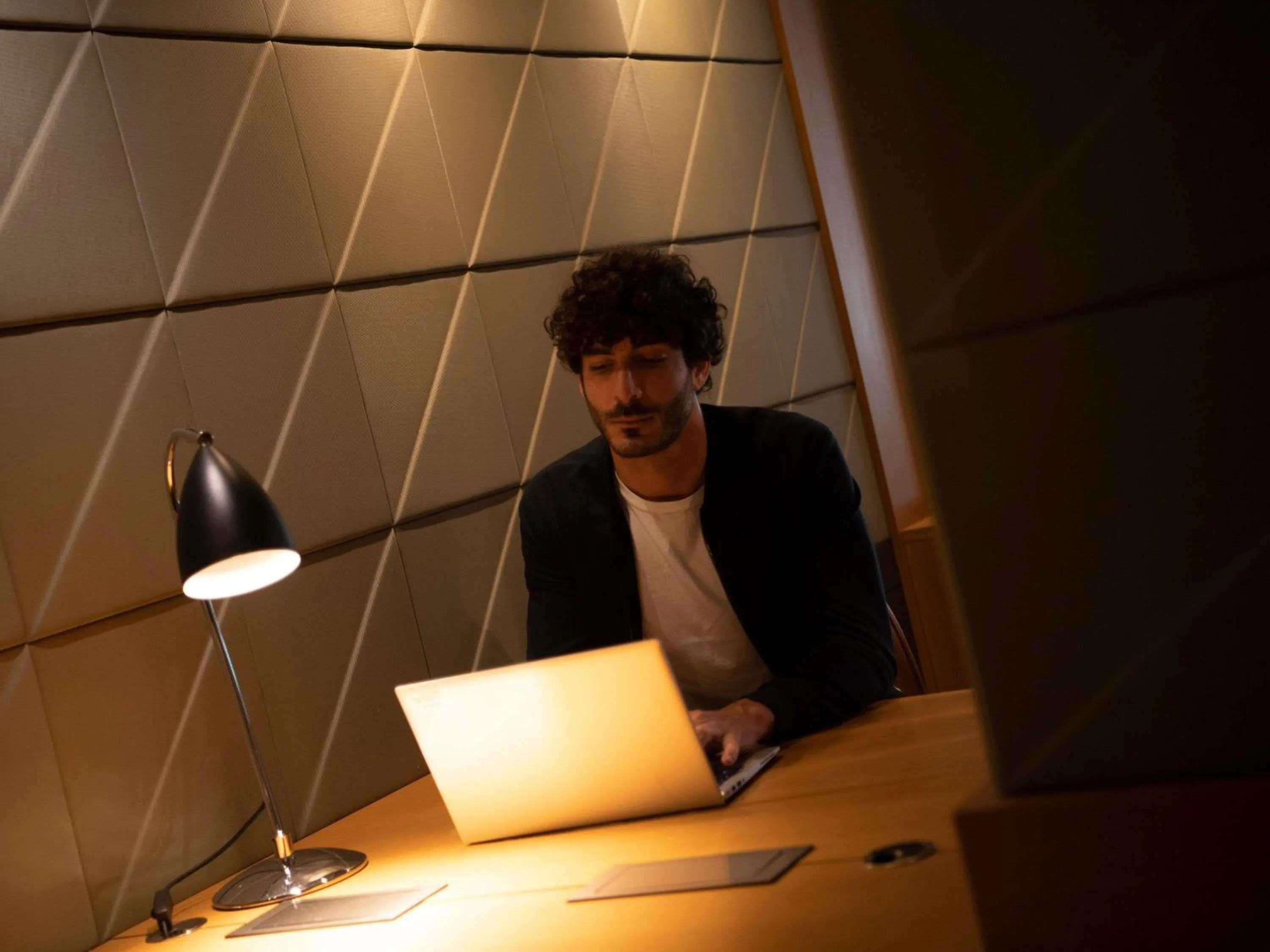 Business facilities in Mercure Paris Opera Garnier Hôtel & Spa