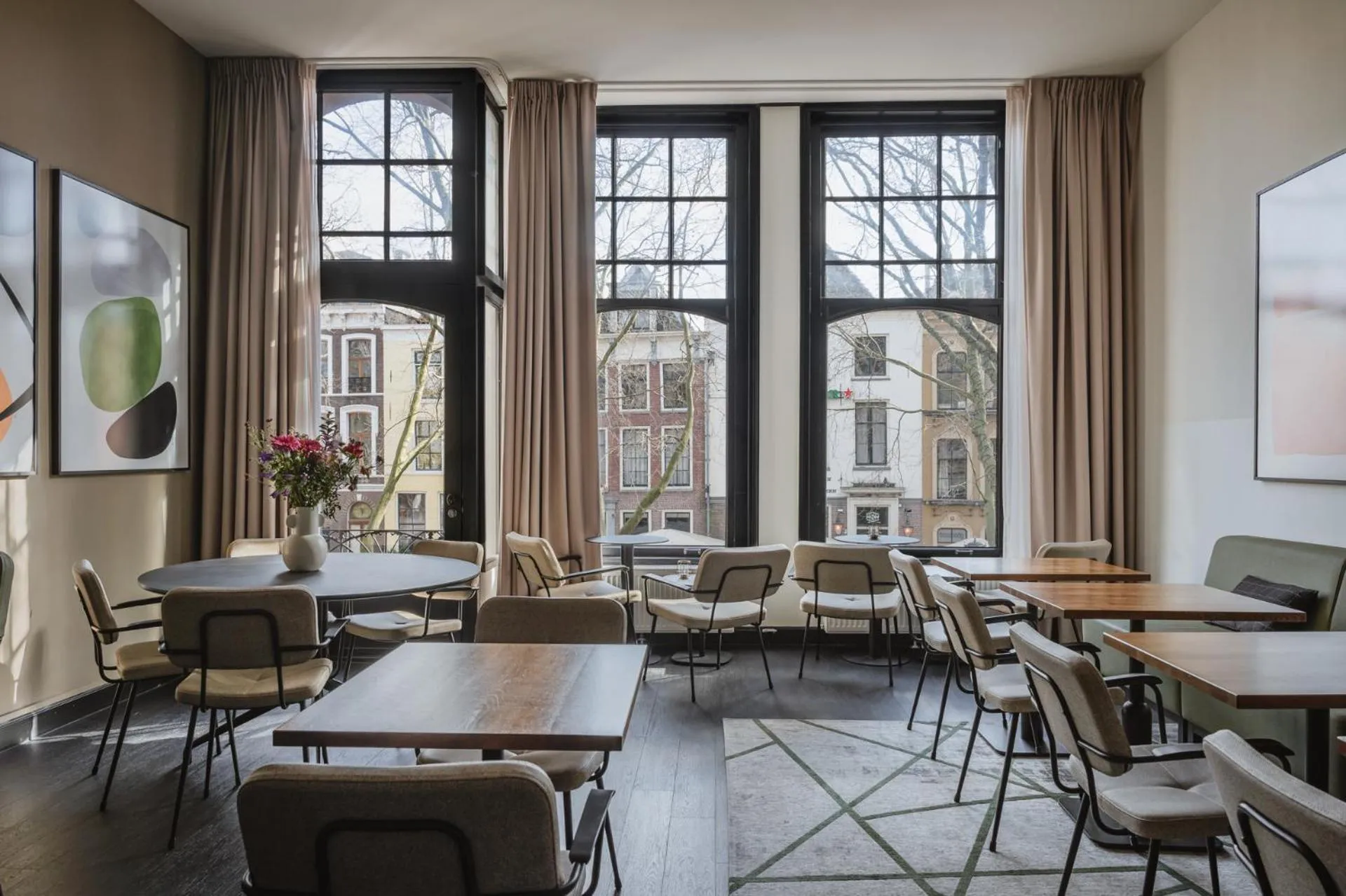 Seating area in The Hunfeld