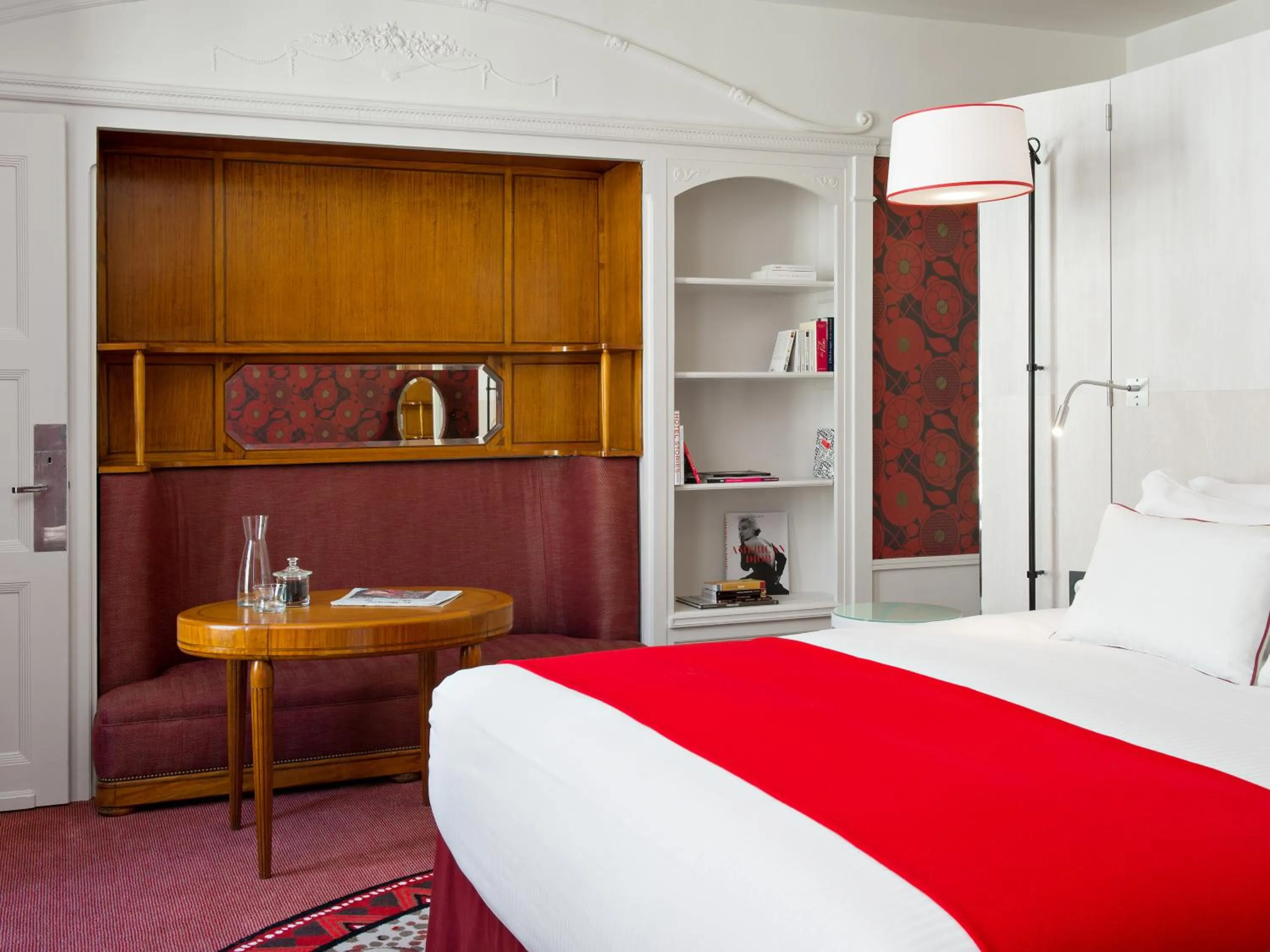 Photo of the whole room, Bed in Carlton Hotel Lyon - MGallery Collection