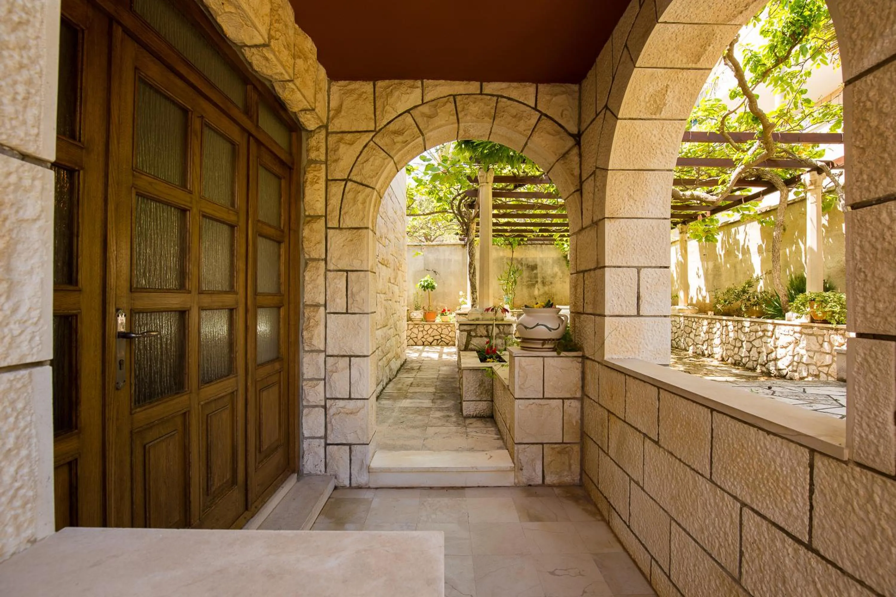 Facade/entrance in Guest House Steel