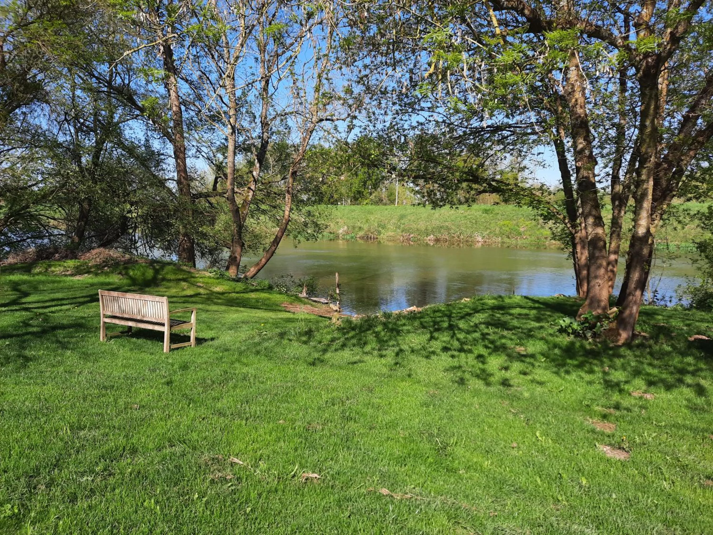 River view in La Grange