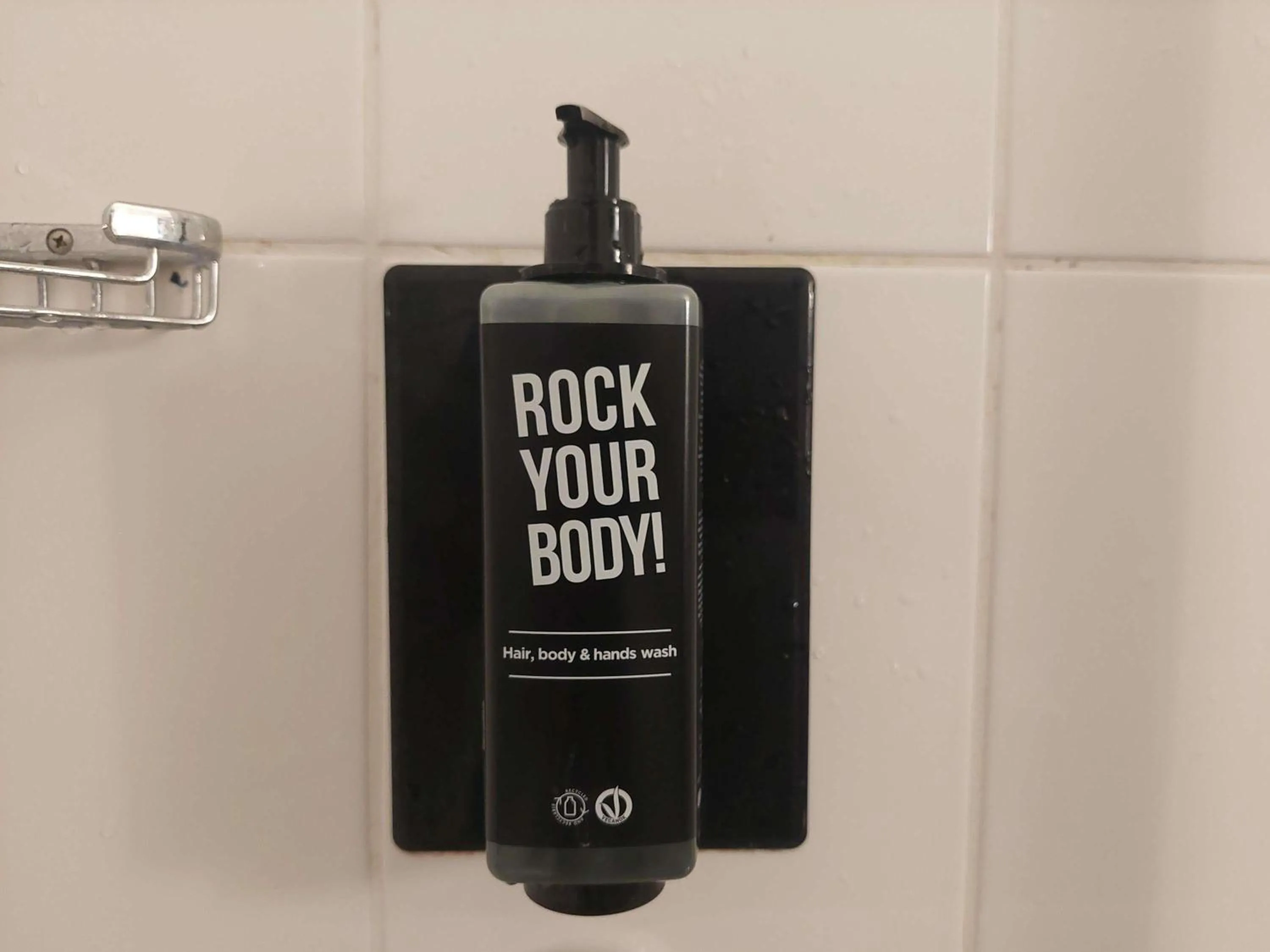 Bedroom in ibis Falaise Coeur de Normandie