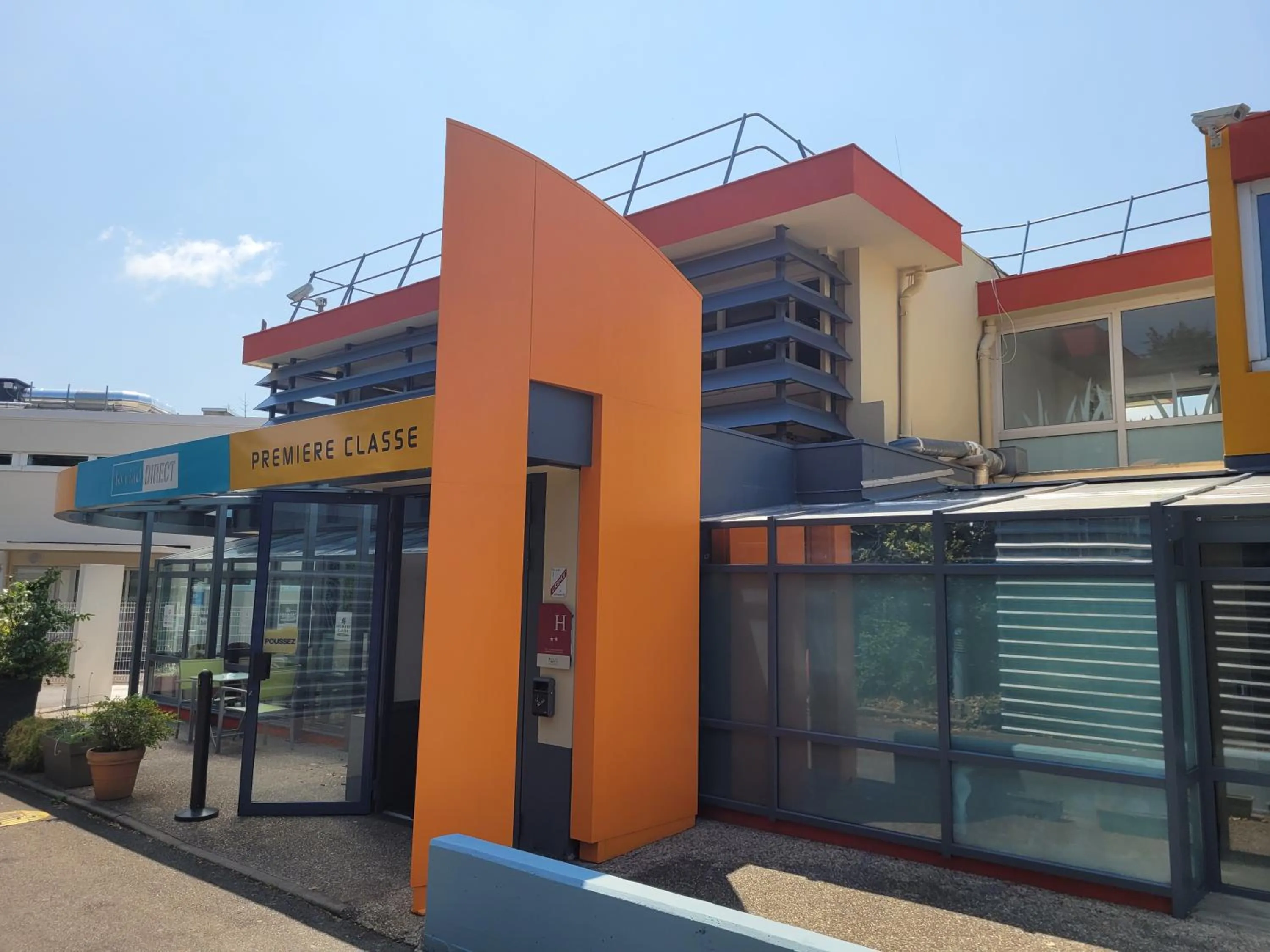 Property building in Premiere Classe Lyon Nord Dardilly