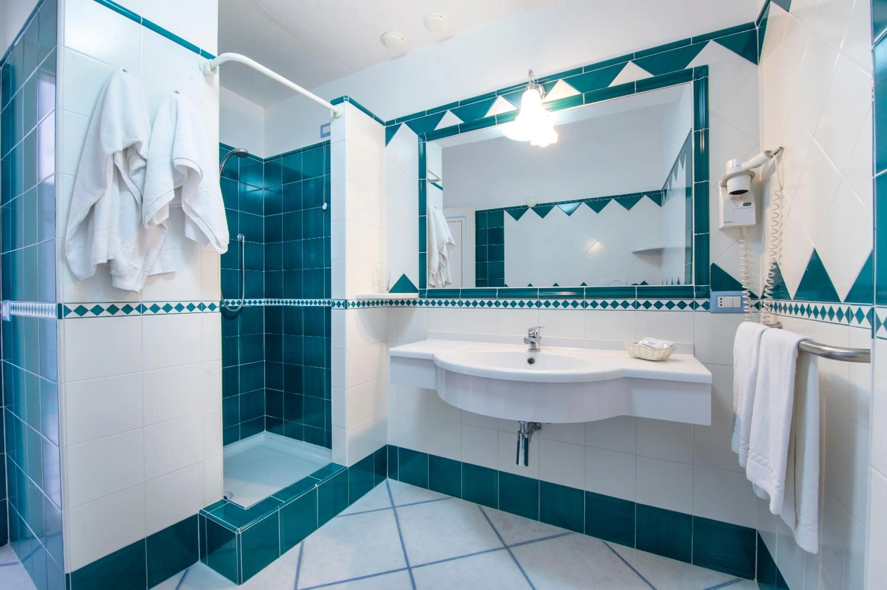 Bathroom in Maresca Hotel Praiano