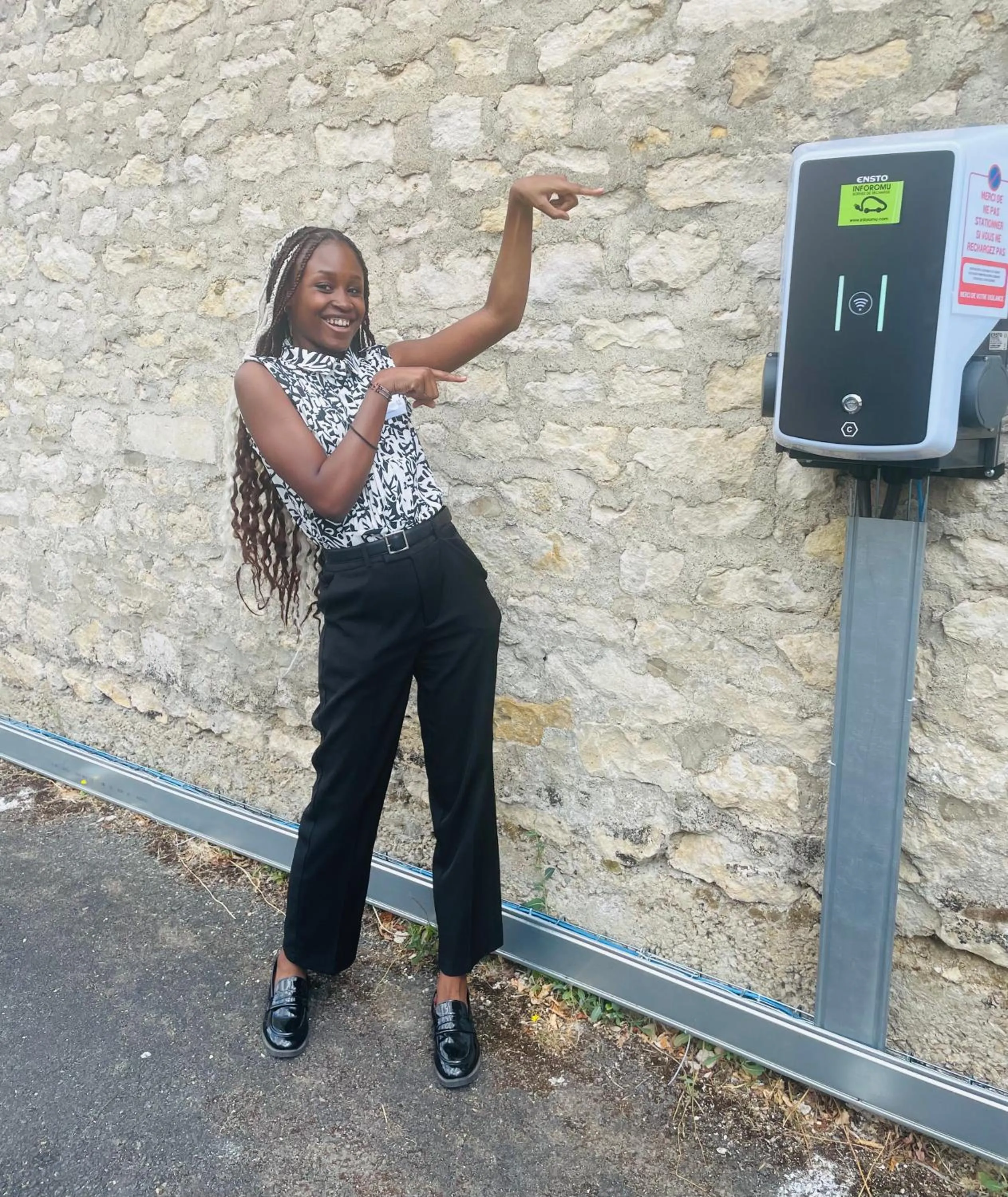 Parking in Mercure Niort Marais Poitevin