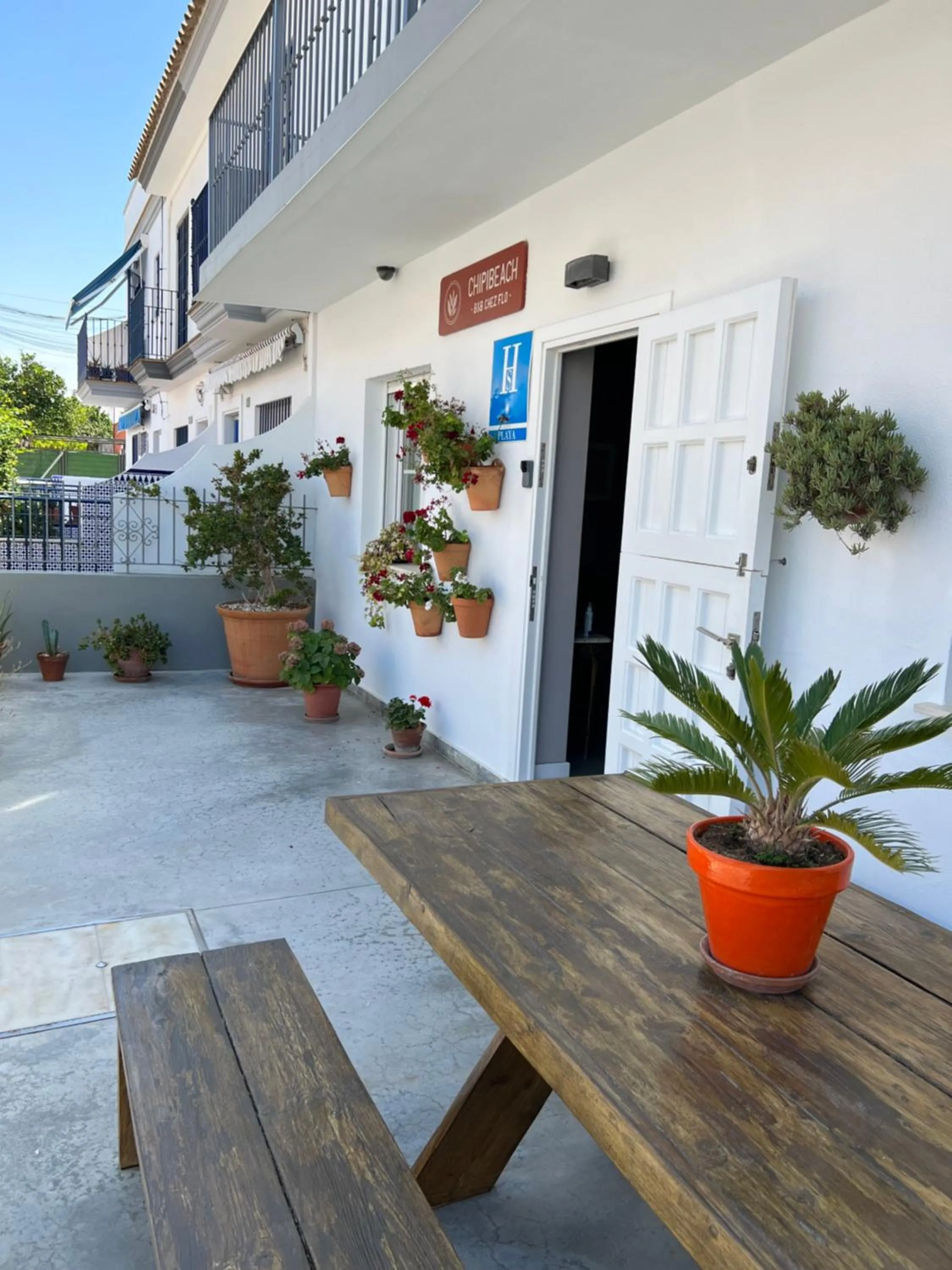 Facade/entrance in Chipibeach B&B, Hostal Boutique