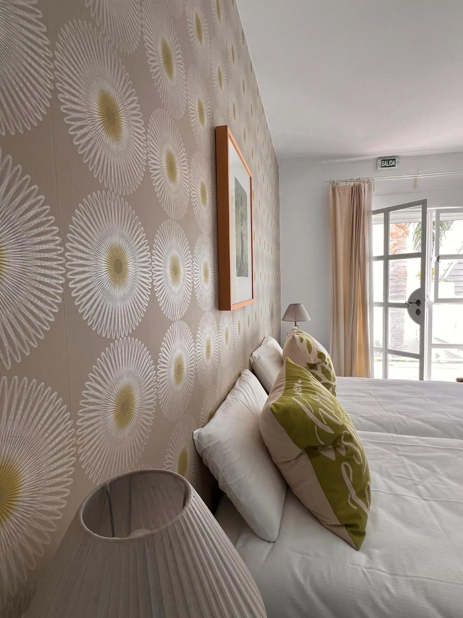 Bed in Chipibeach B&B, Hostal Boutique