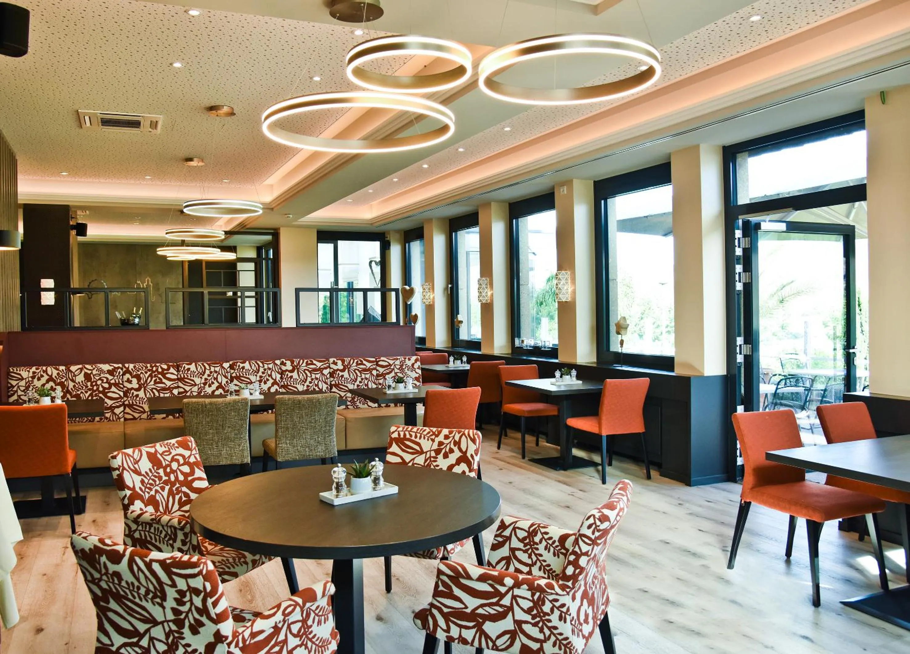 Restaurant/places to eat in Parkhotel "Am Schänzchen"