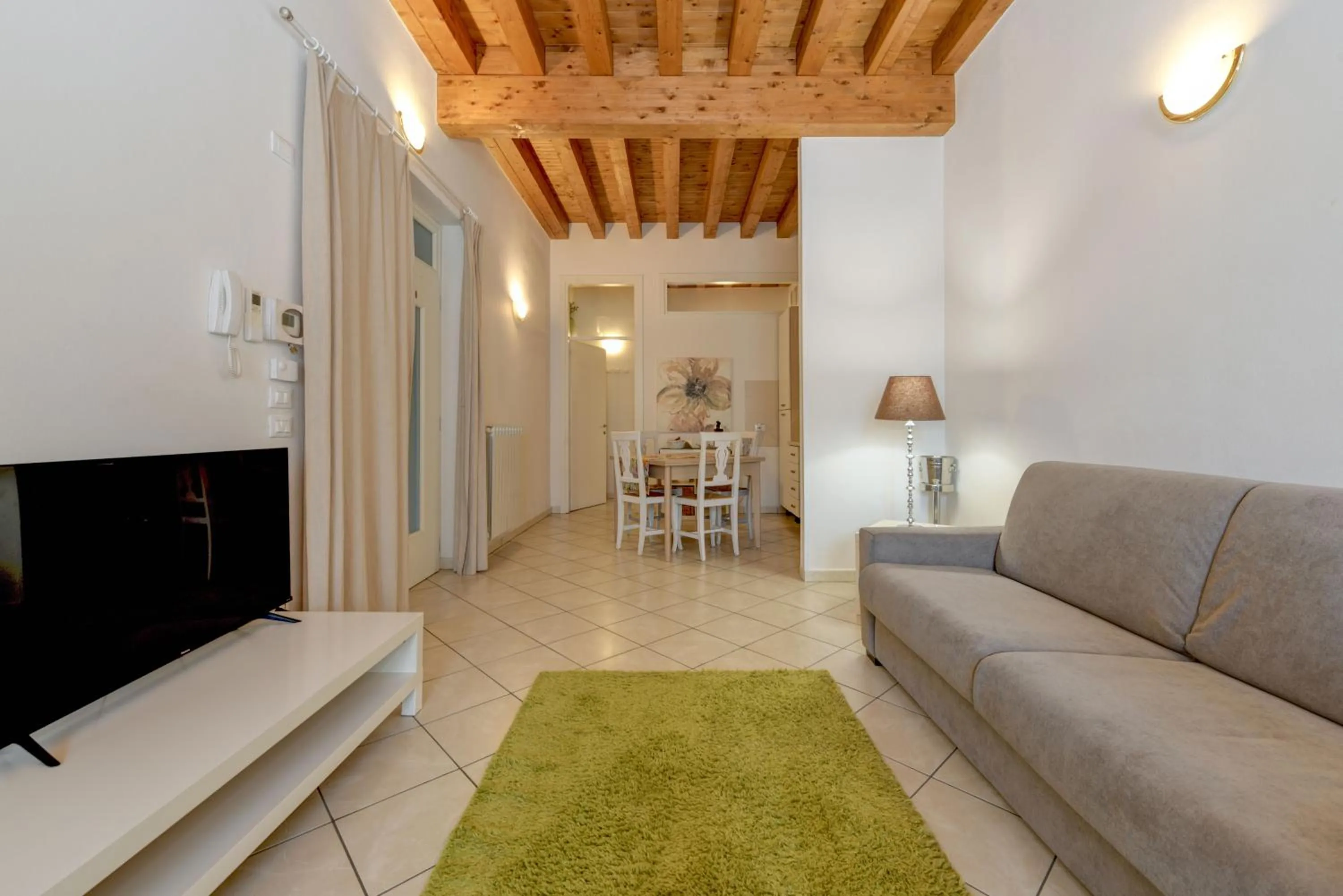 Seating area in Flowers Apartments