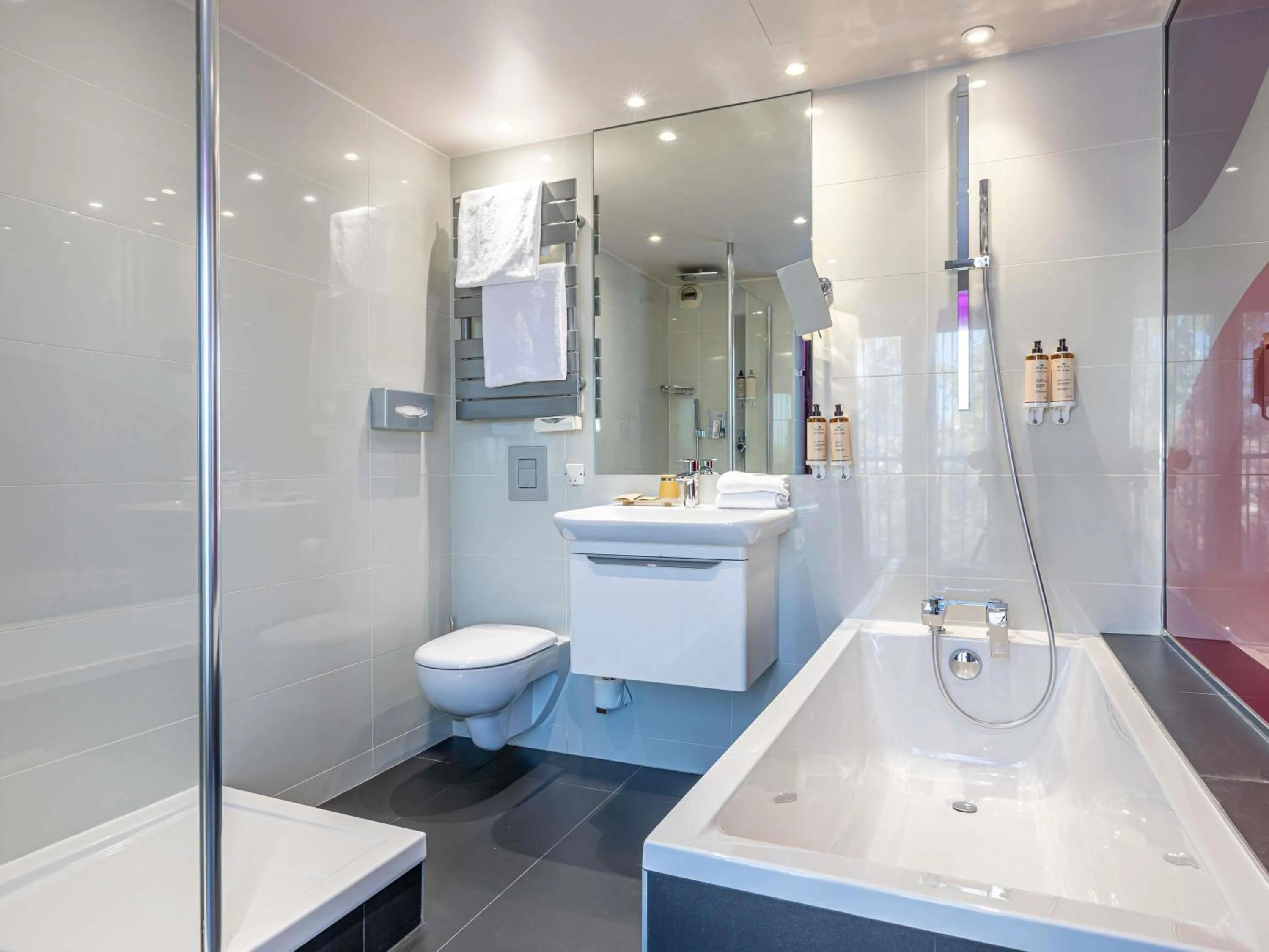 Bedroom in Mercure Paris Place d'Italie