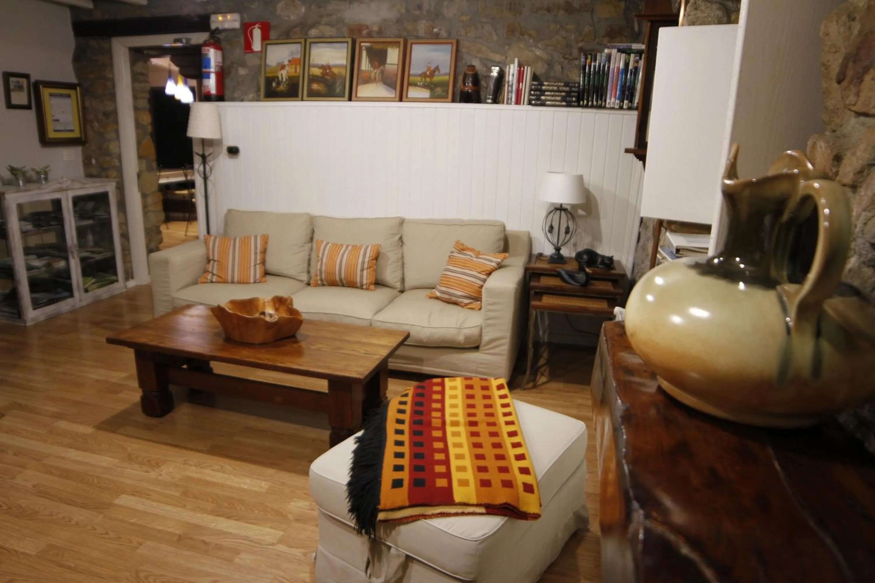 Communal lounge/ TV room in Agroturismo Ibarra