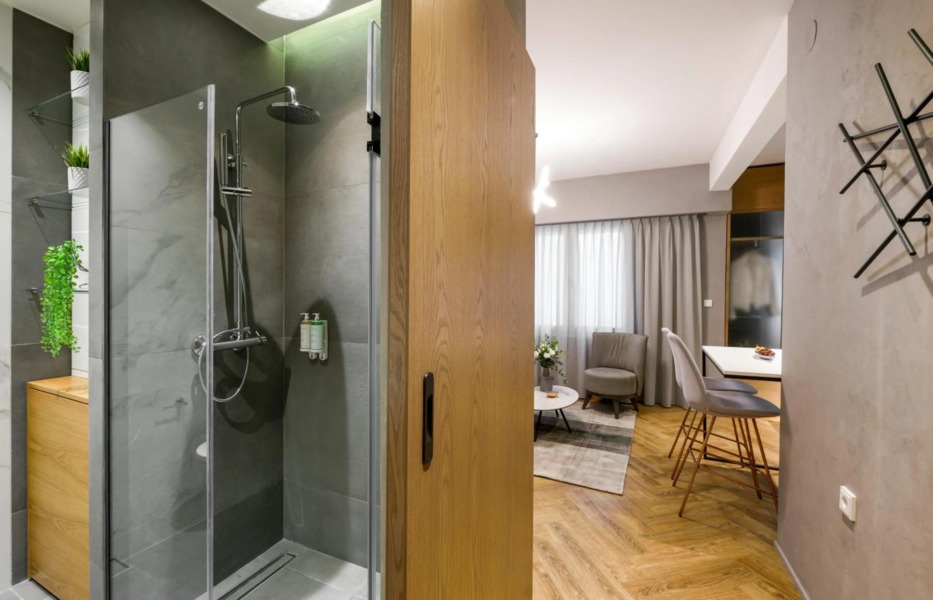 Shower in Olvios Luxury Suites