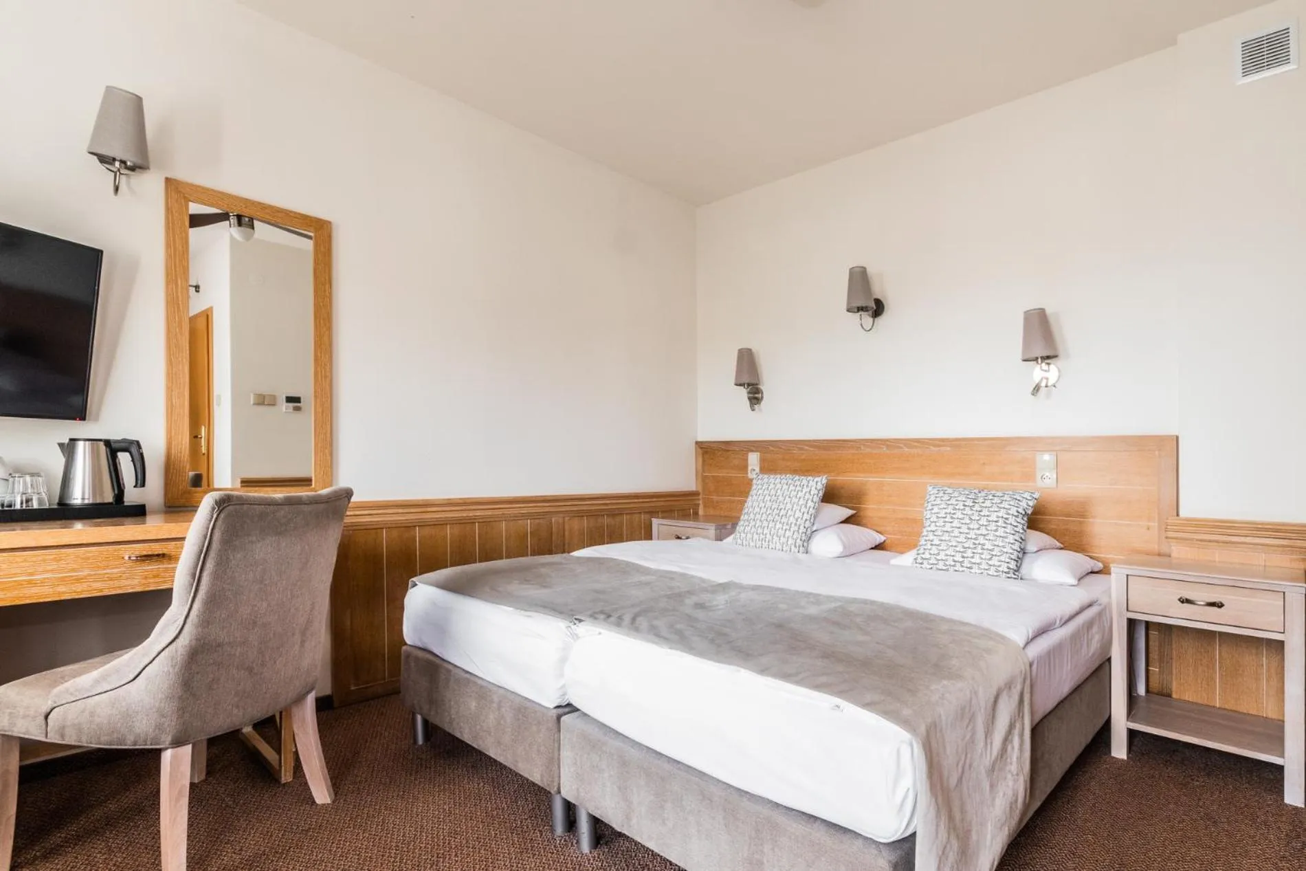 Photo of the whole room, Bed in Hotel Kahlberg