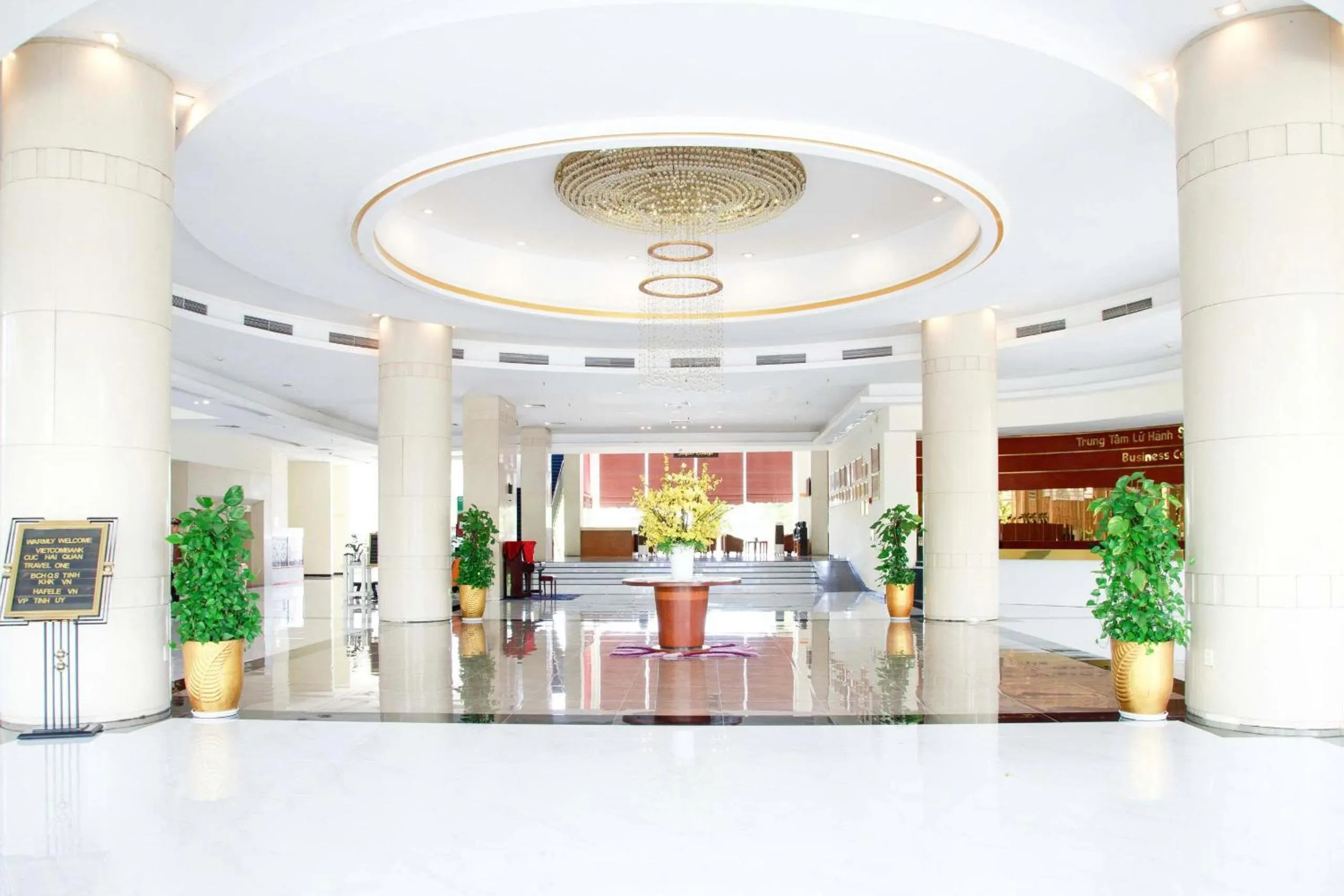 Lobby or reception in Sai Gon Dong Ha Hotel - a member of Saigontourist Group