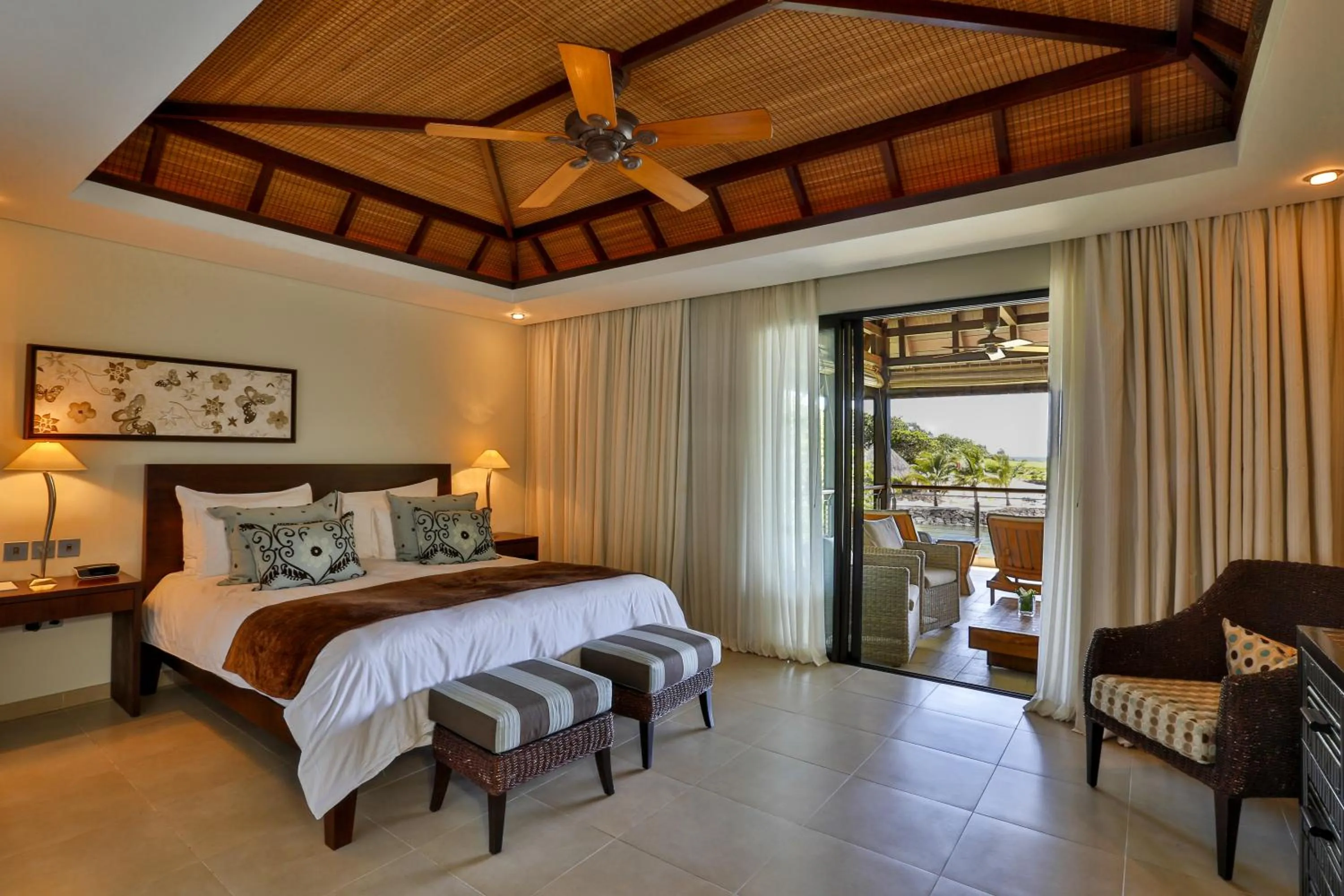 Bed in Anahita Golf & Spa Resort