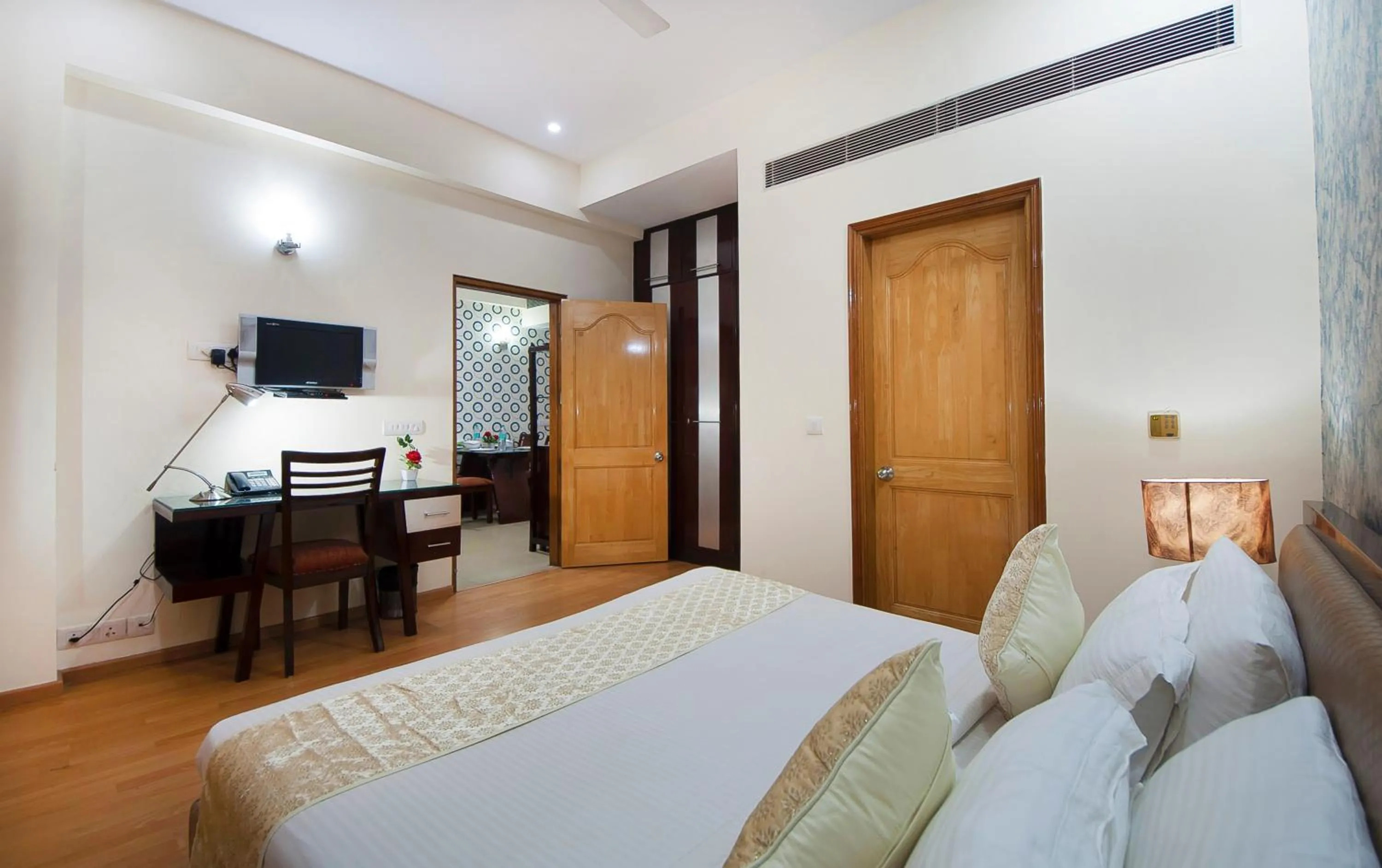 Bed in Imperial Apartment Fortis