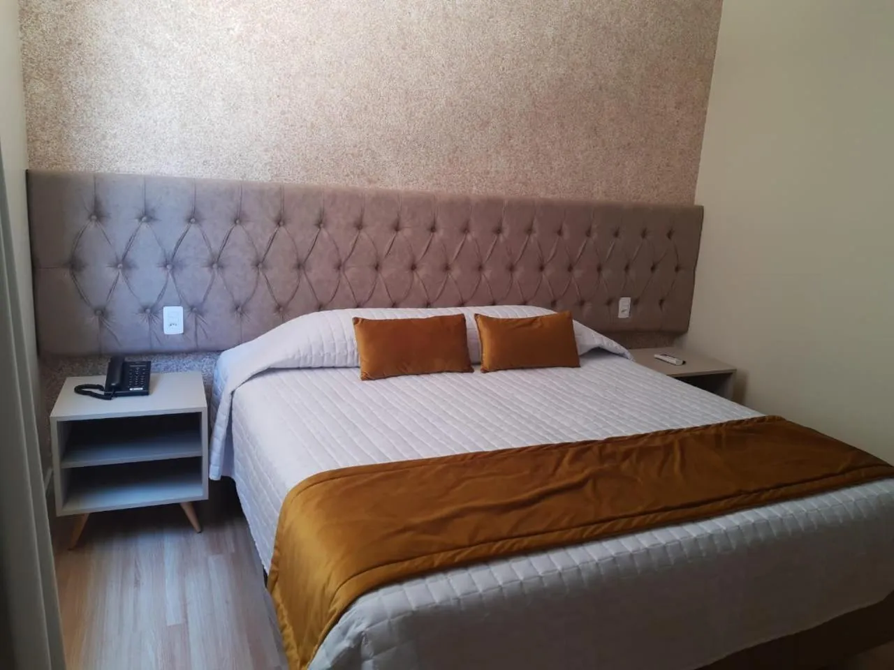 Bed in Hotel Alles Berg