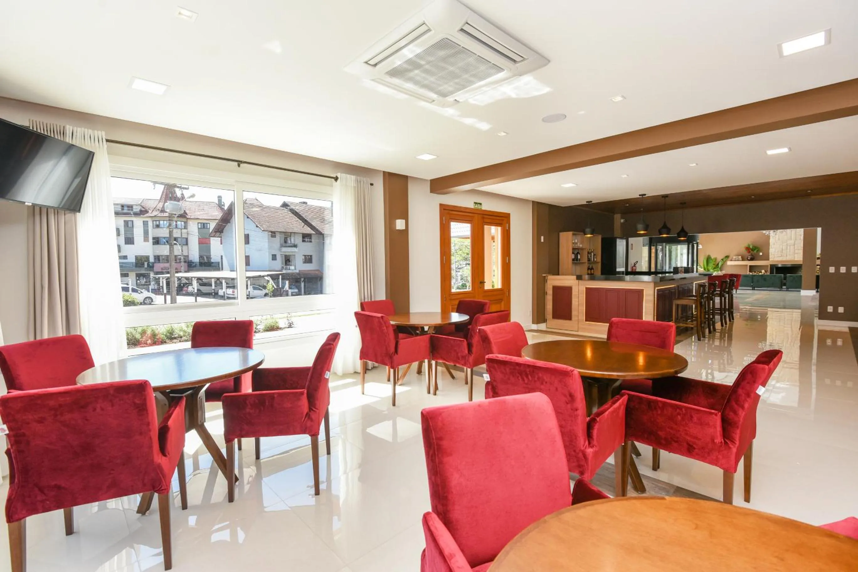 Restaurant/places to eat in Hotel Alles Berg