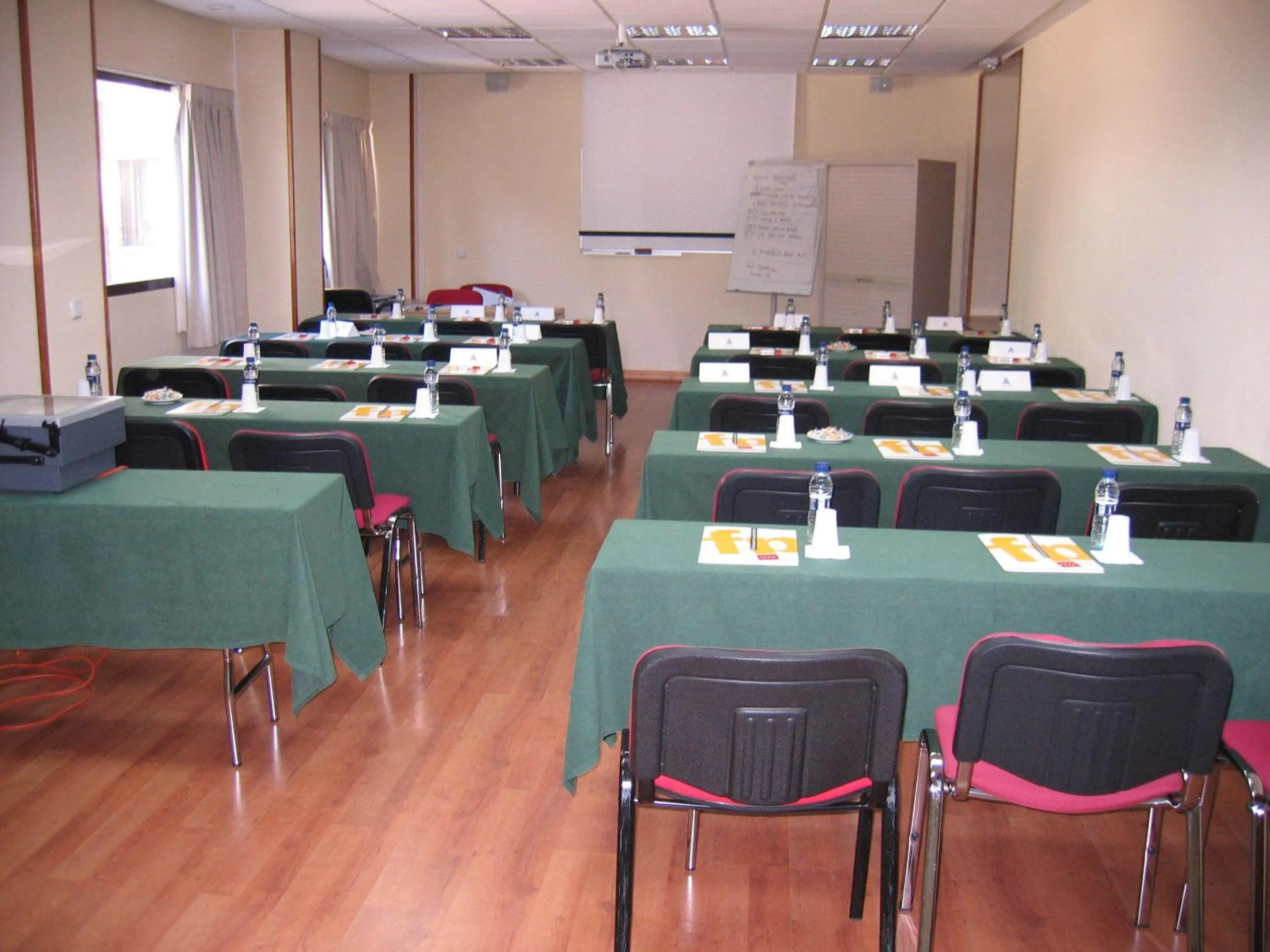 On-site shops in Hotel Escuela Madrid