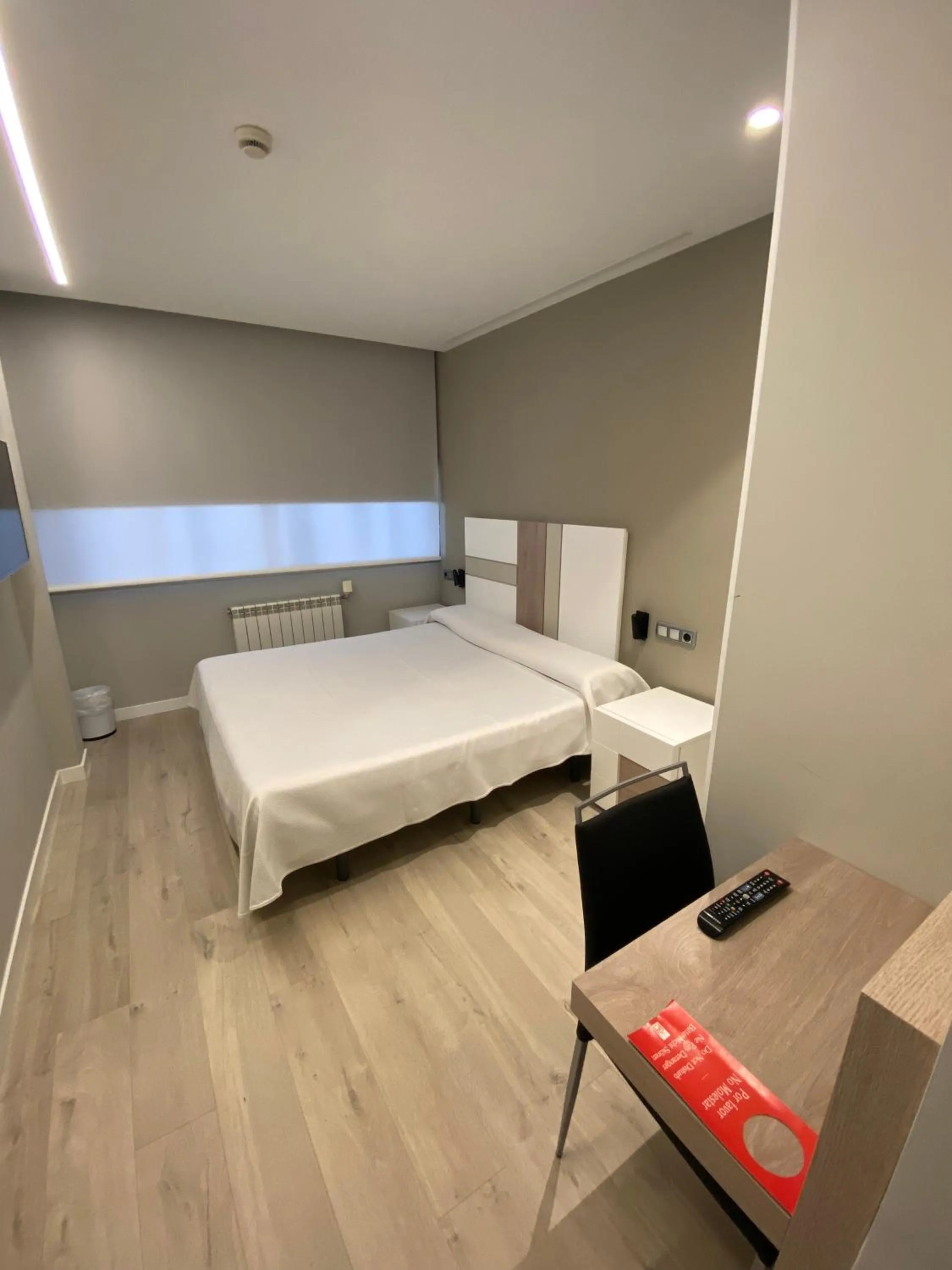 Photo of the whole room, Bed in Hotel Escuela Madrid