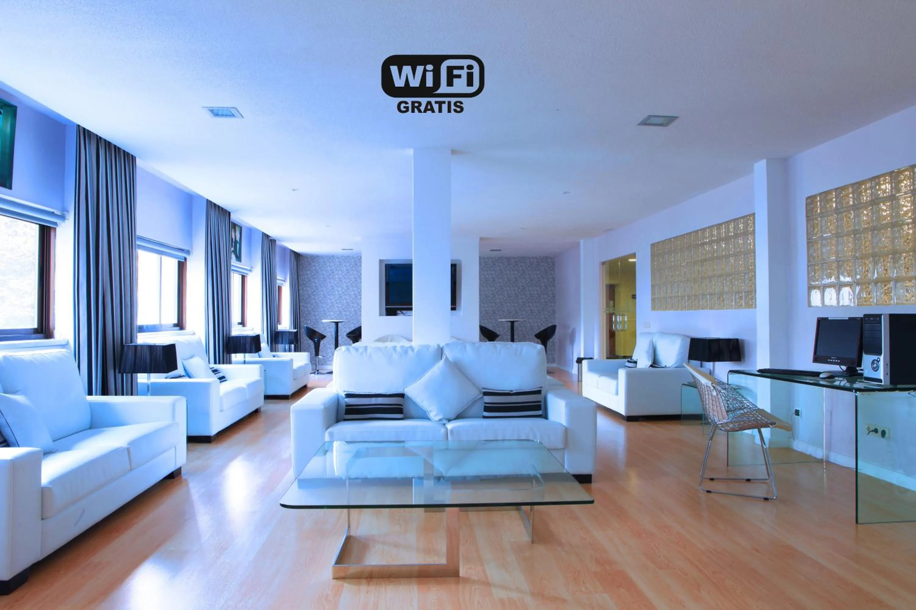 TV and multimedia in Hotel Escuela Madrid