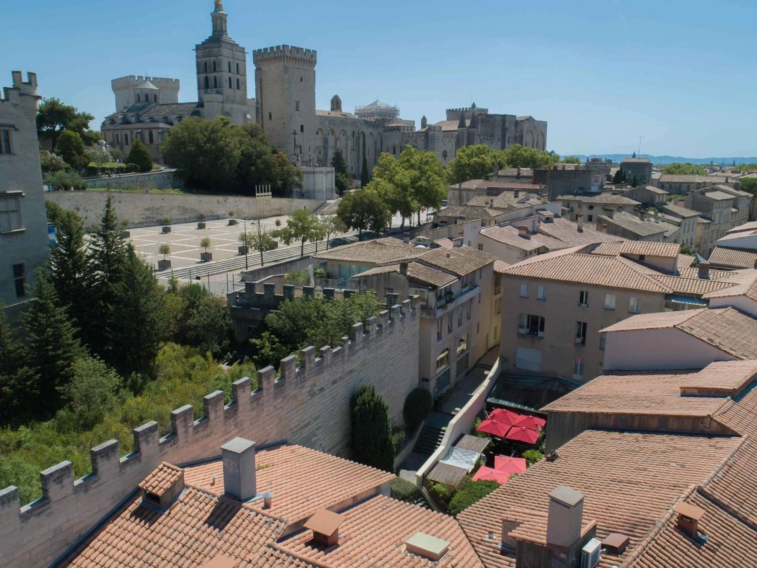 Property building in Mercure Pont d’Avignon Centre