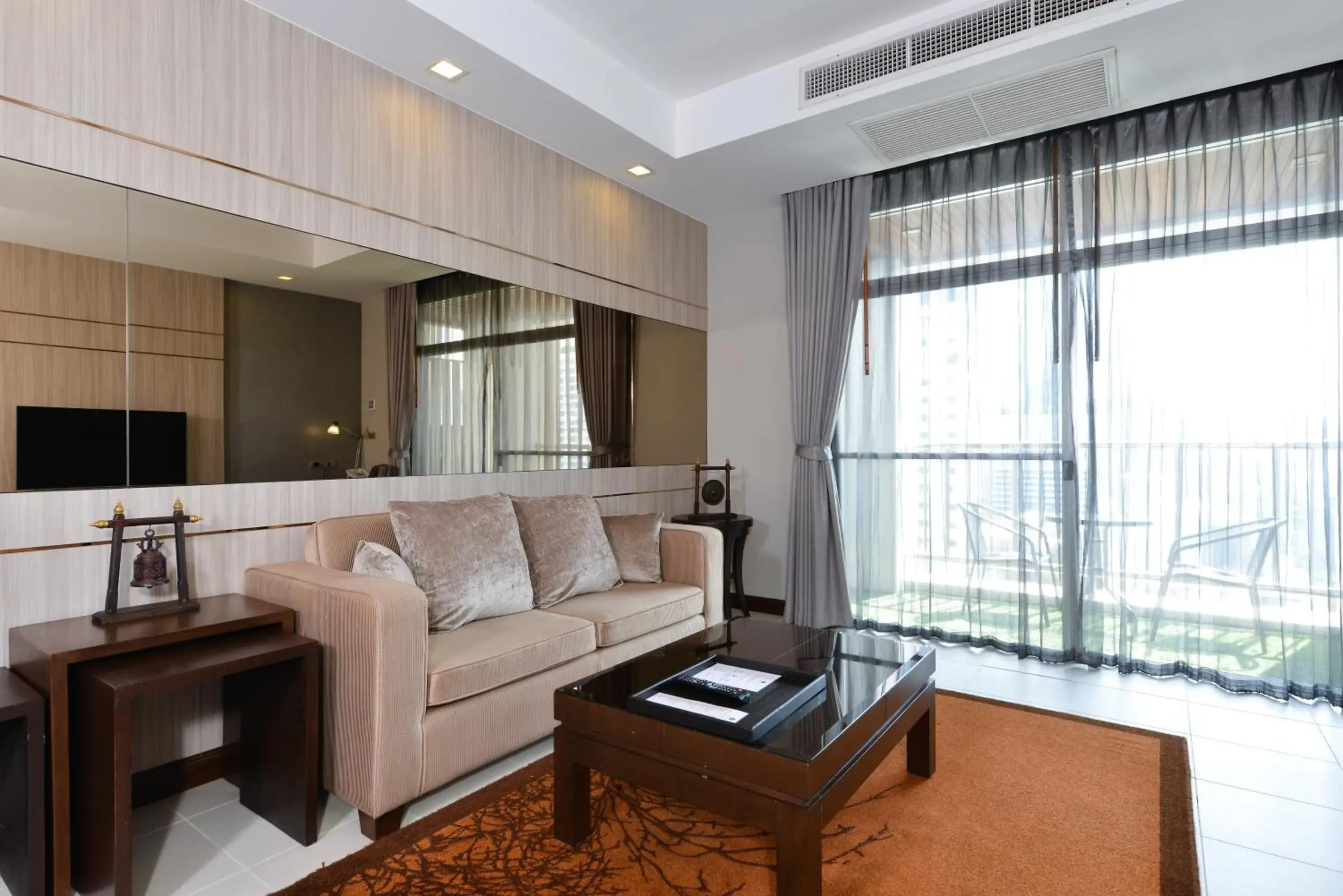 Executive Suite in Grand Asoke Suites Boutique Residence Executive Suite in Grand Asoke Suites Boutique Residence
