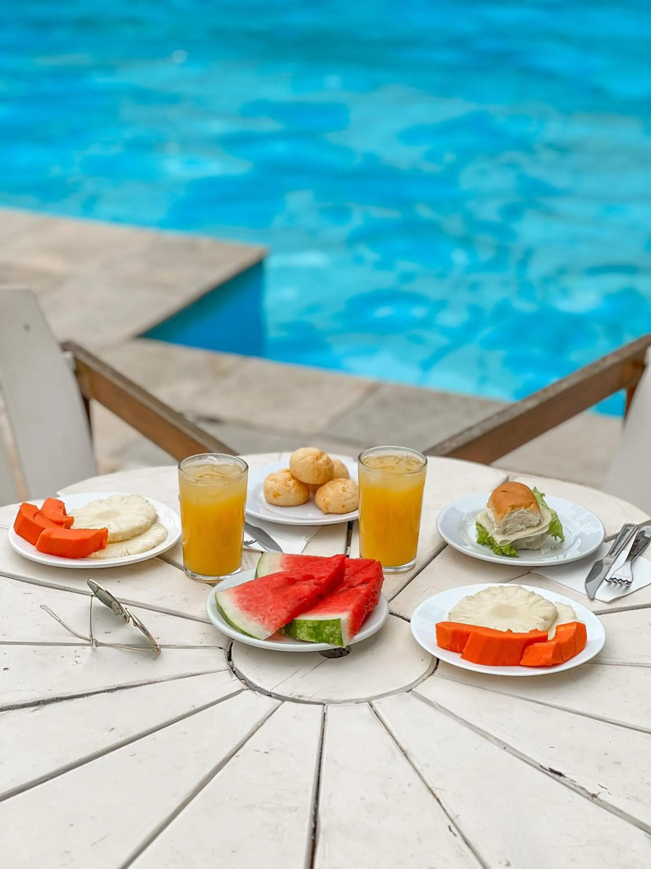 Pool view in Uberaba Apart Hotel by Easy Hotéis