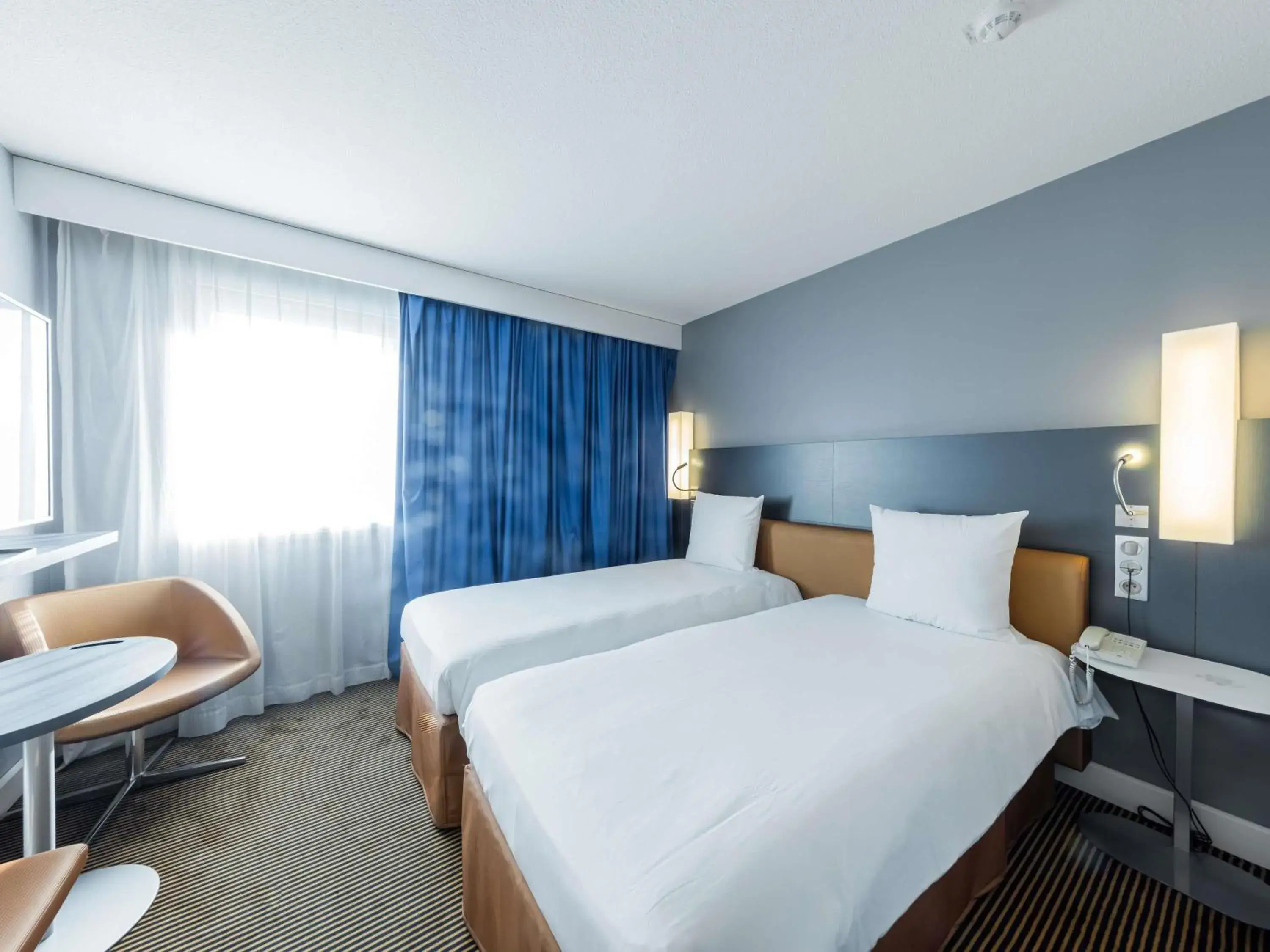 Classic Twin Room in Mercure Paris Massy Gare TGV Classic Twin Room in Mercure Paris Massy Gare TGV