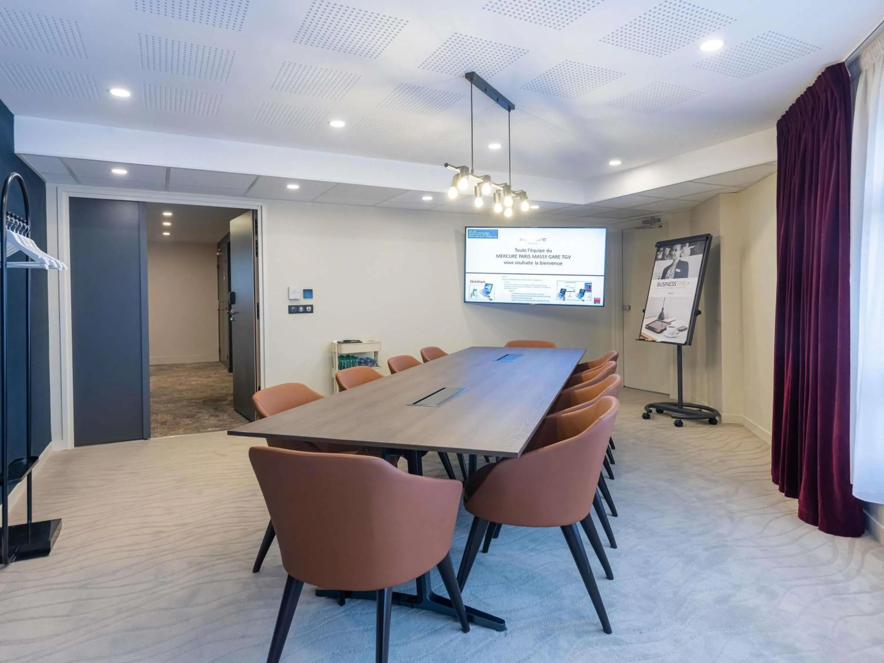 Meeting/conference room in Mercure Paris Massy Gare TGV