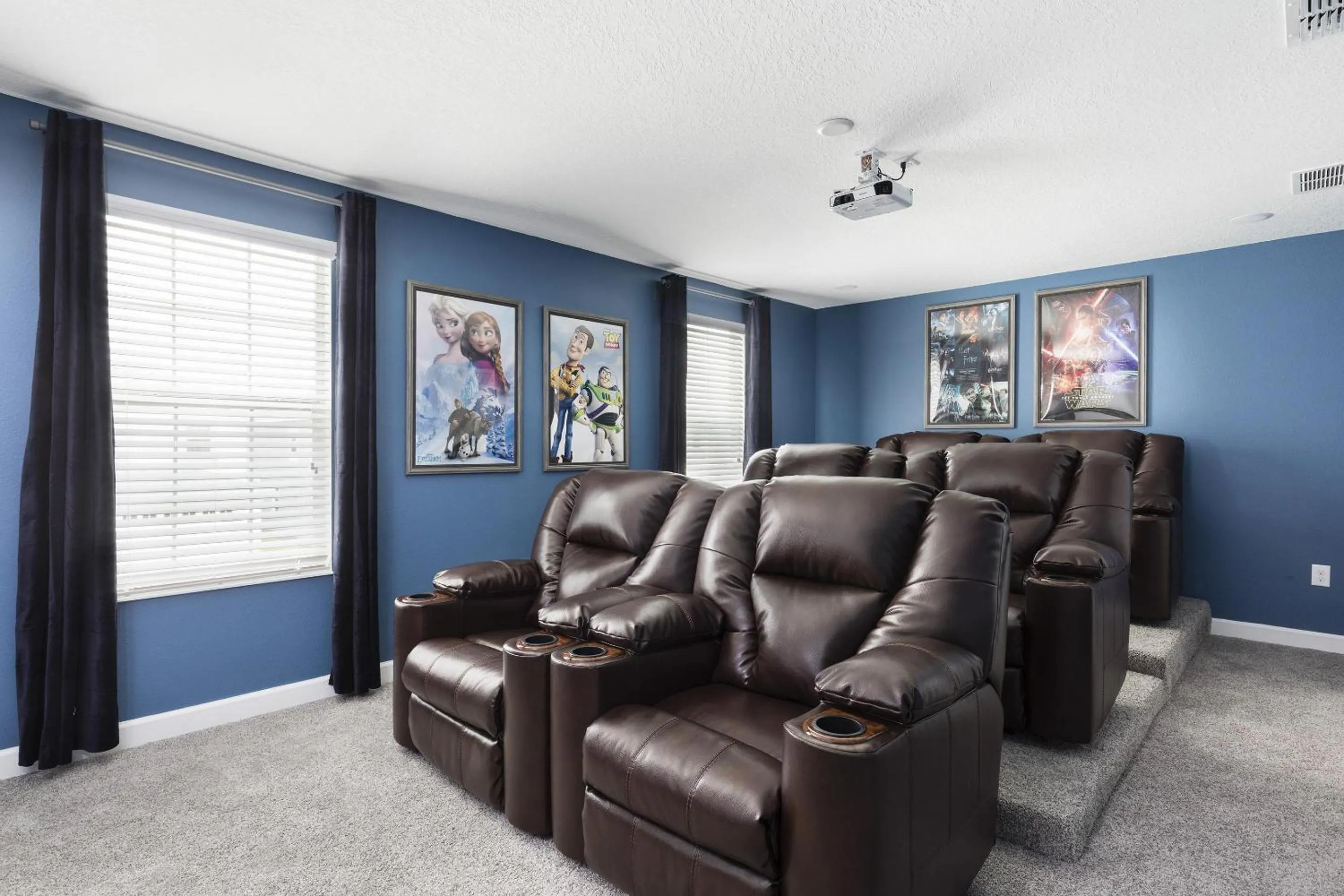 Property building in Champions Gate Resort, Game Room, Theater, Near Attractions!!