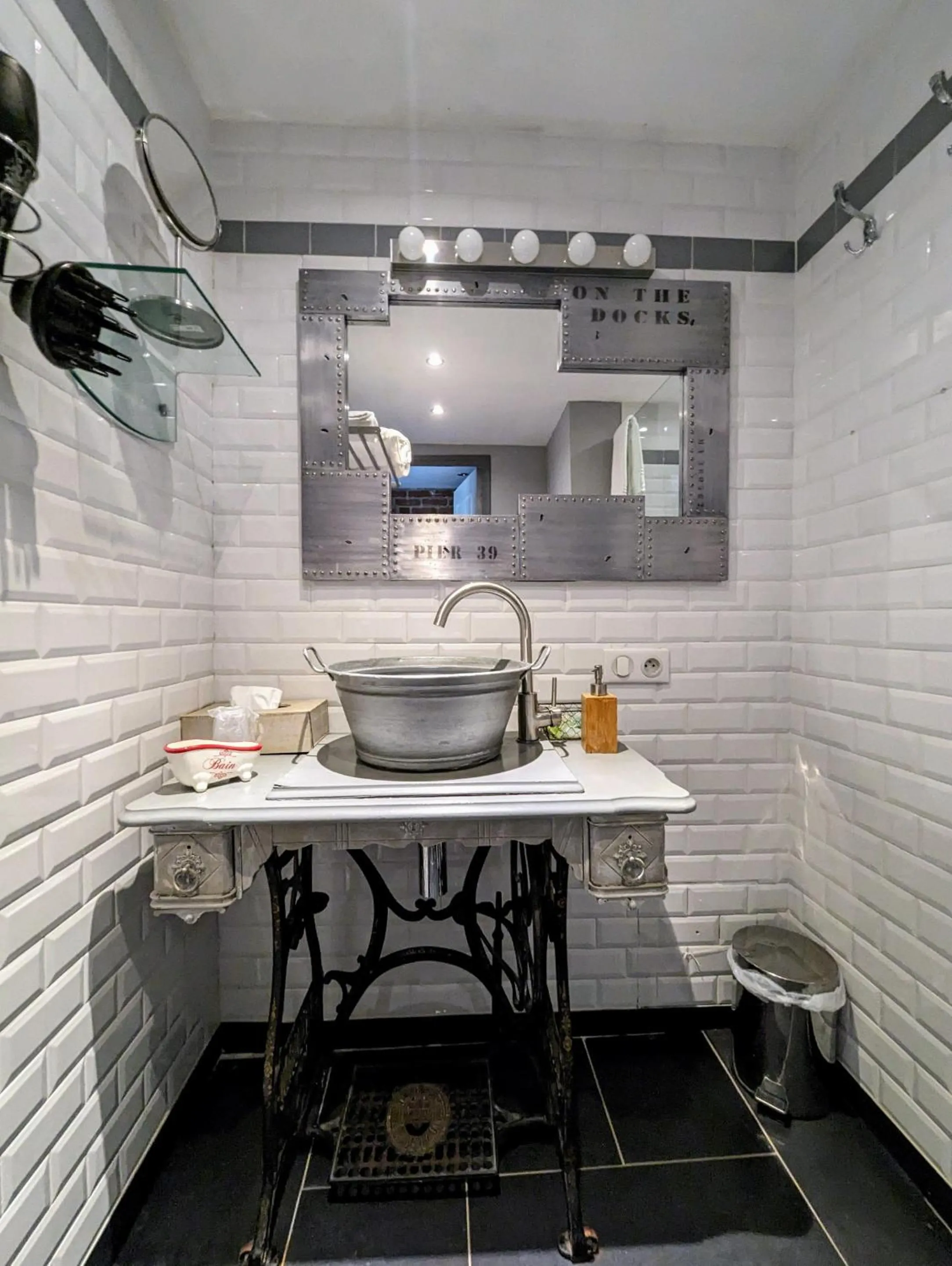 Bathroom in Chambres d'Hôtes La Filature