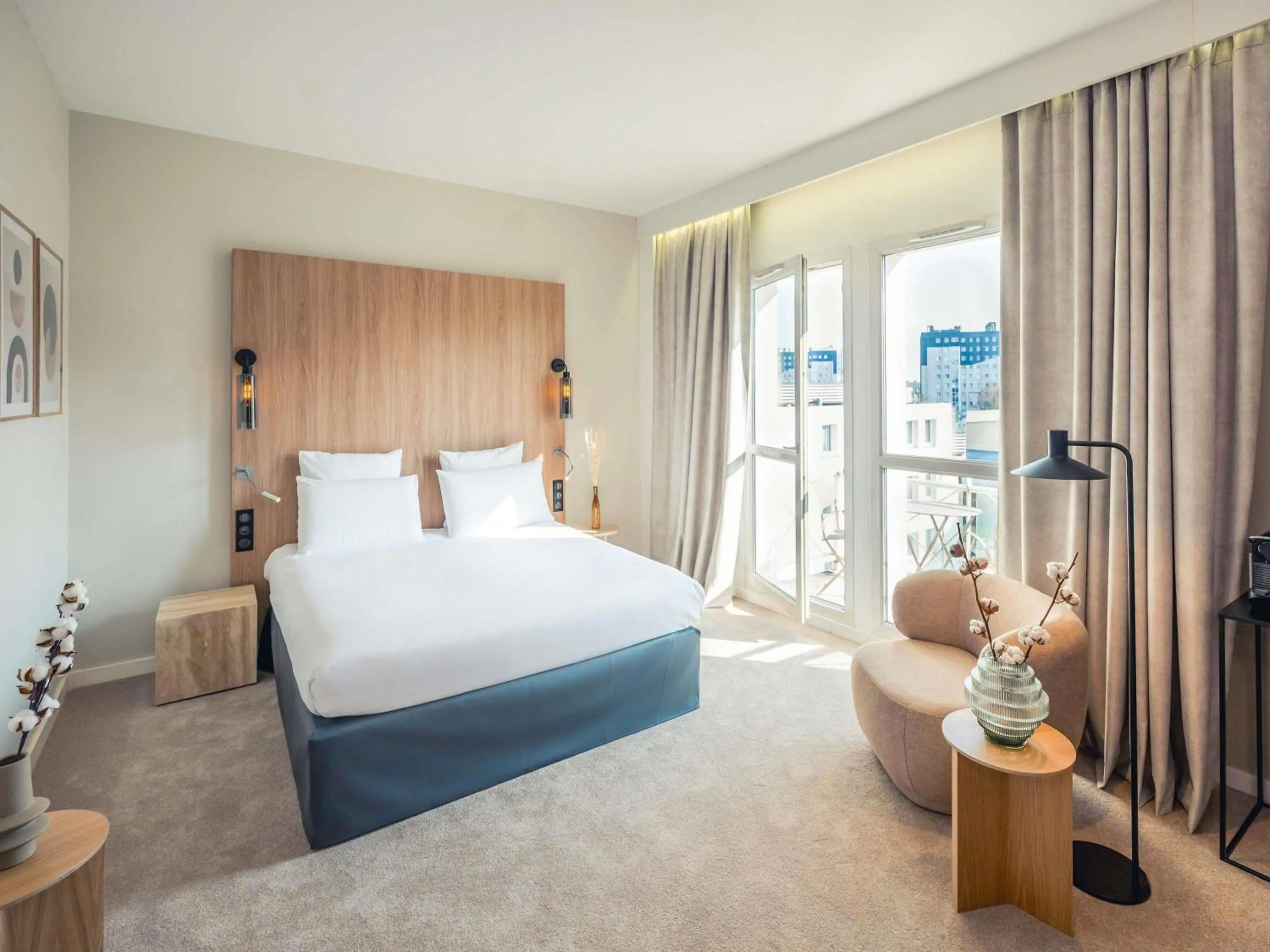 Bedroom, Bed in Mercure Troyes Centre