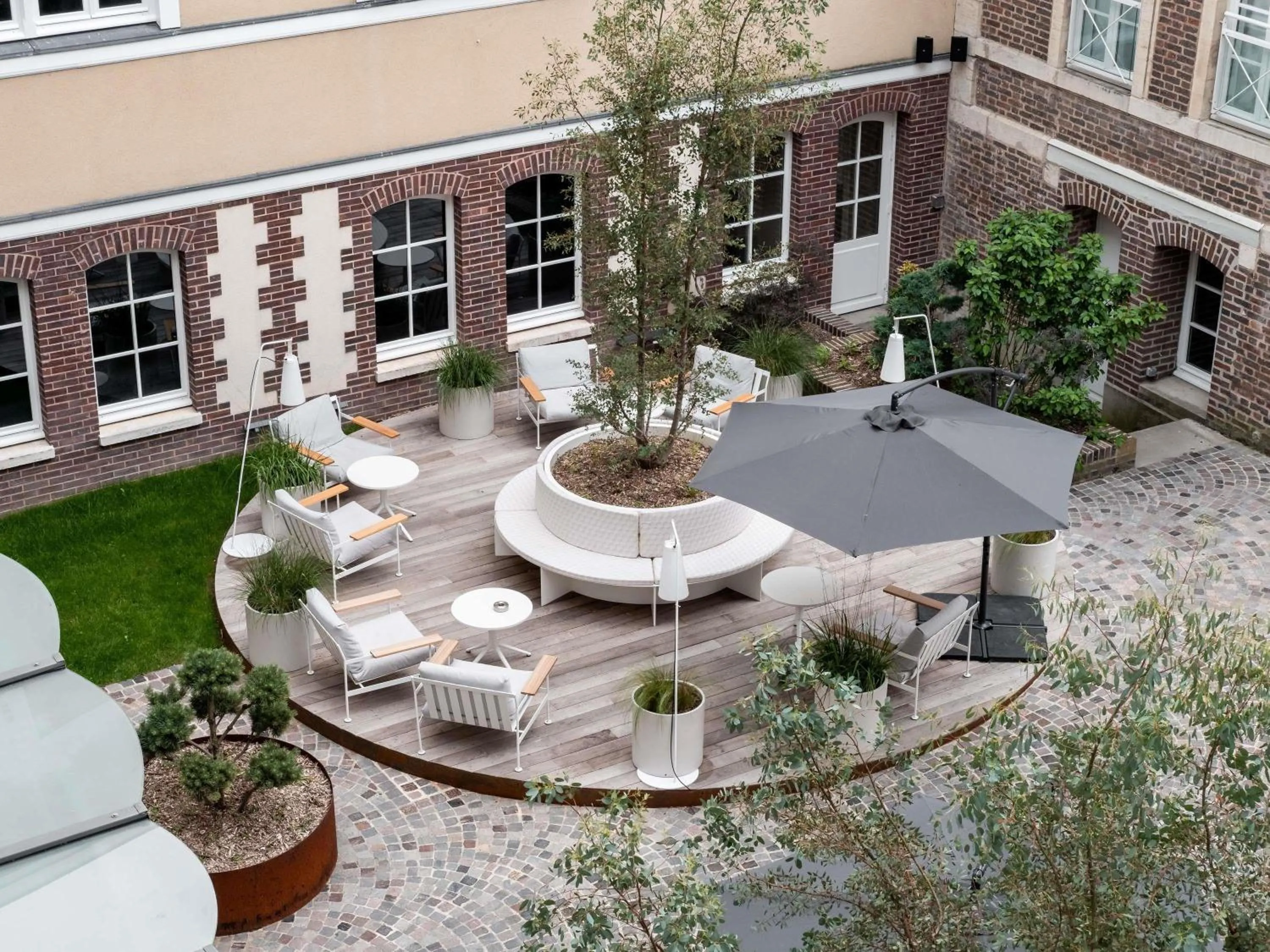 Restaurant/places to eat in Mercure Troyes Centre