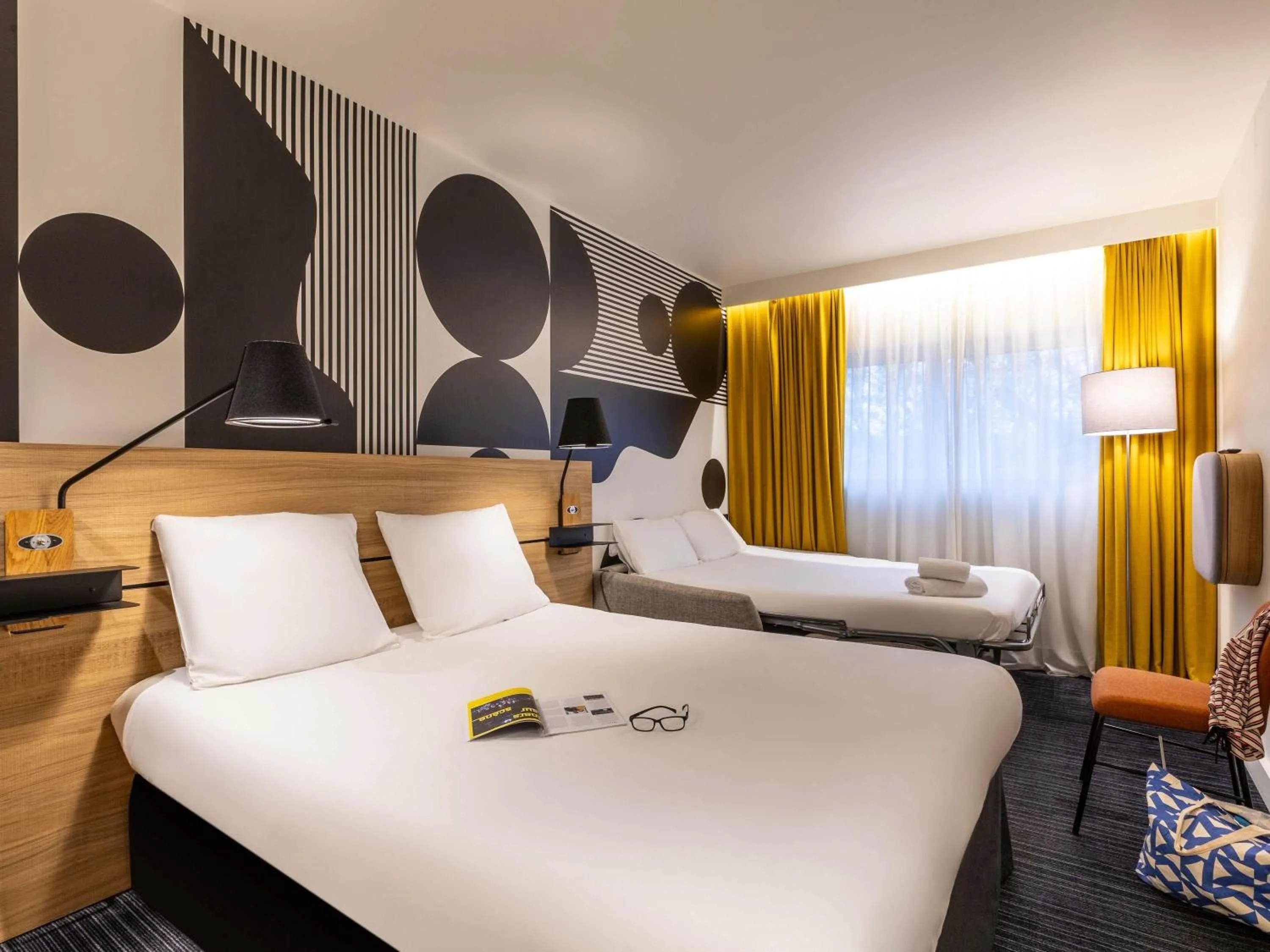 Bedroom, Bed in Mercure Metz Centre