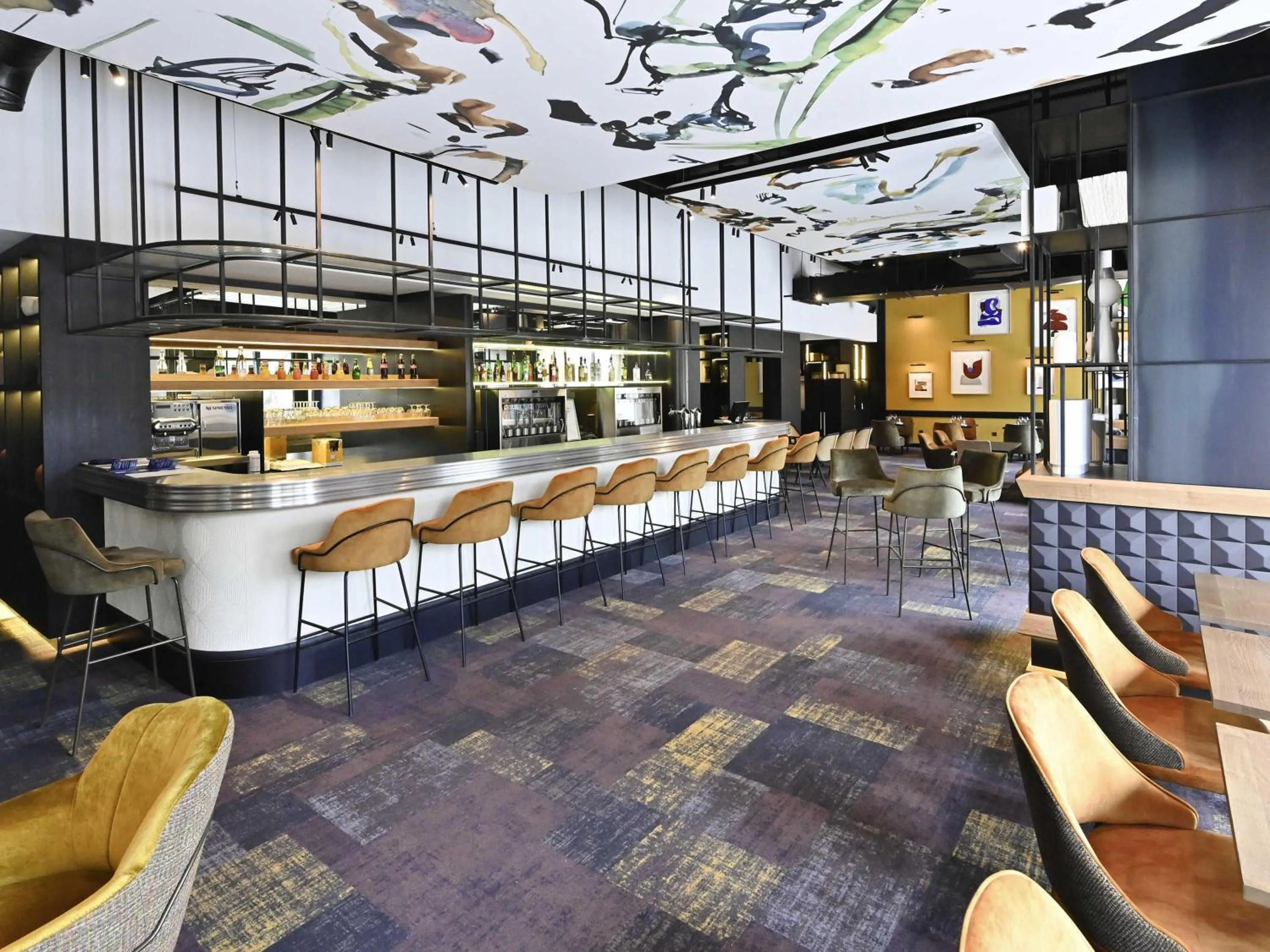 Lounge or bar in Mercure Metz Centre