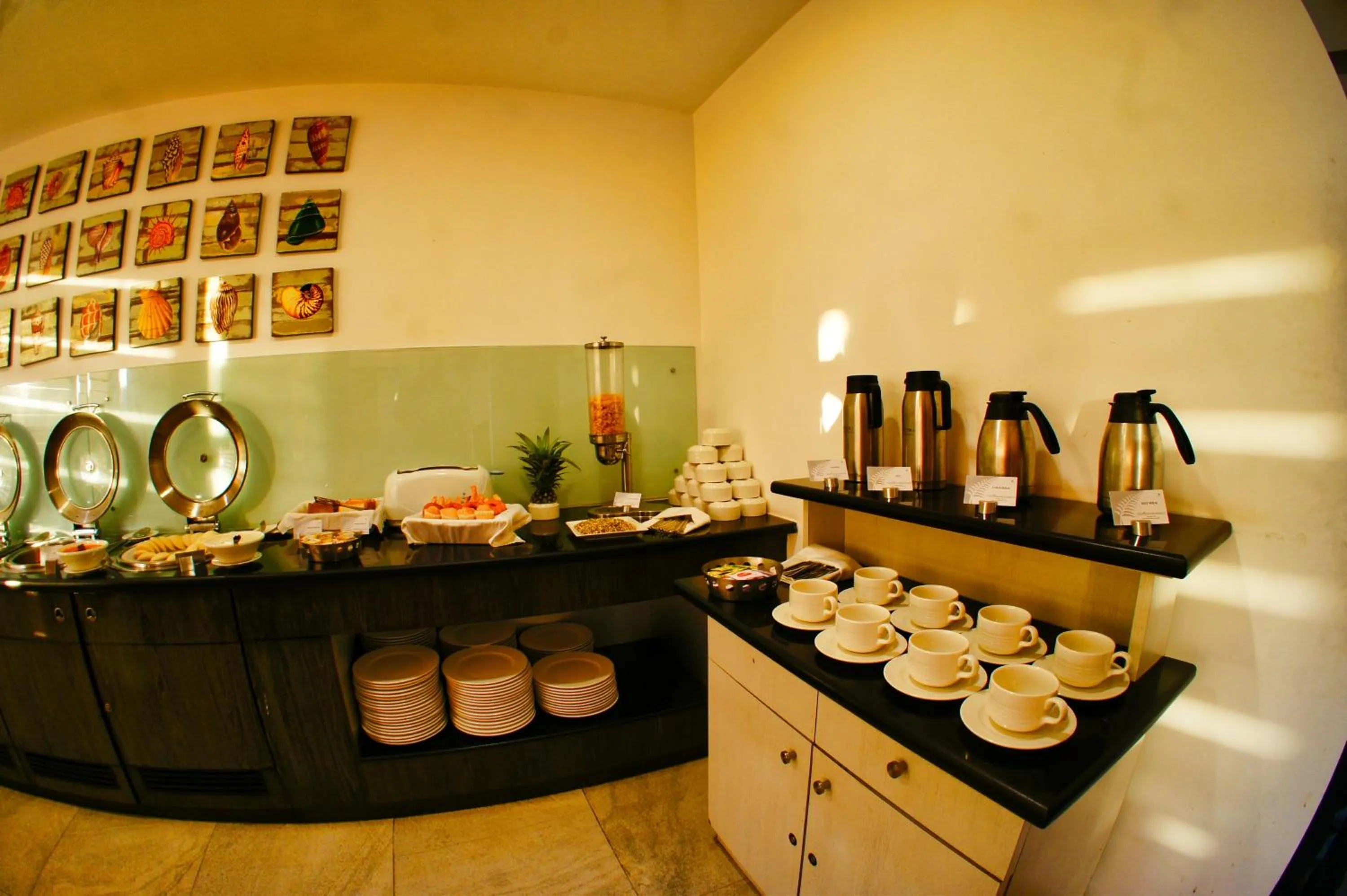 Breakfast in The Fern Residency, Miramar