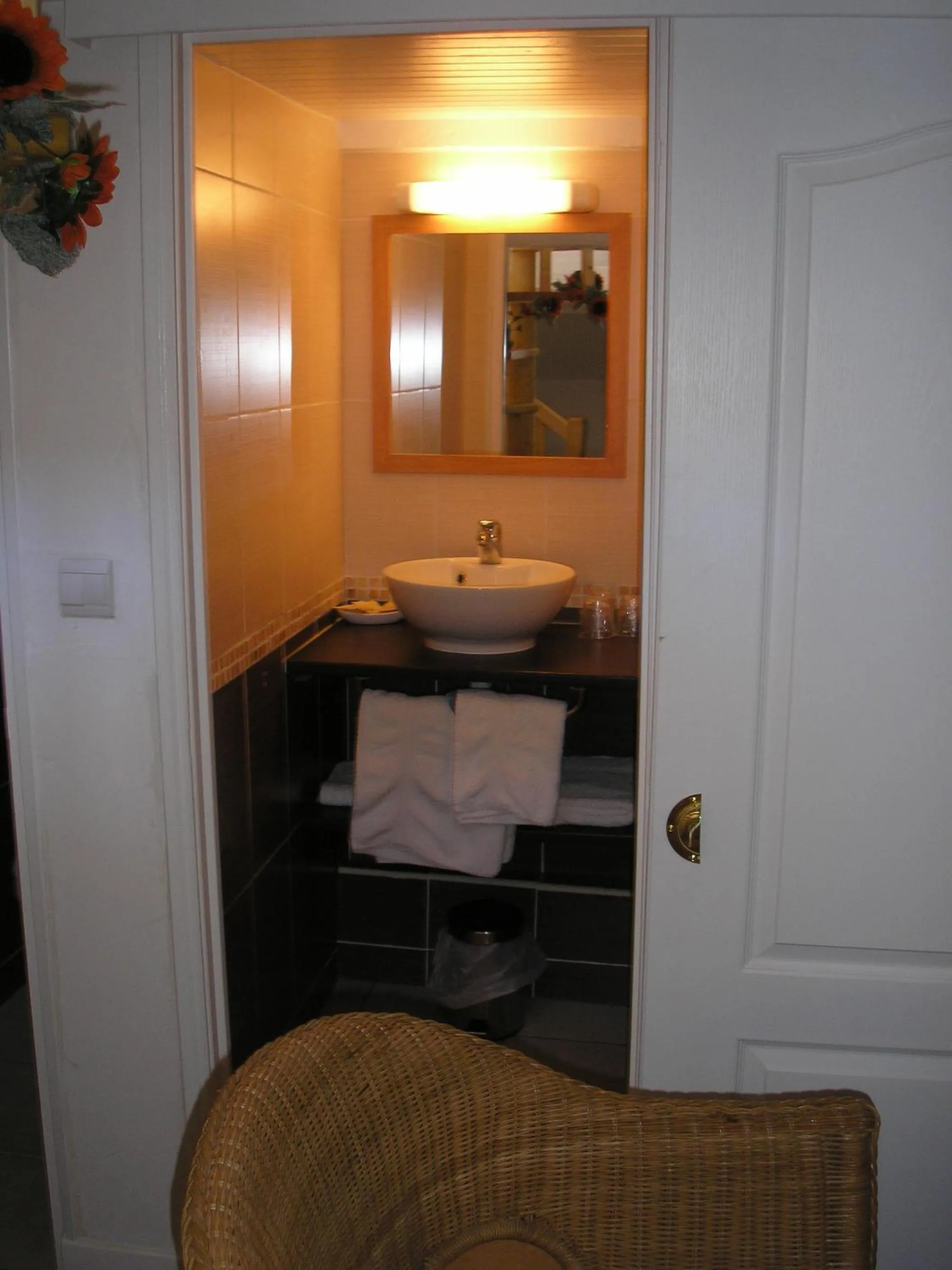 Shower in Hôtel Jaurès