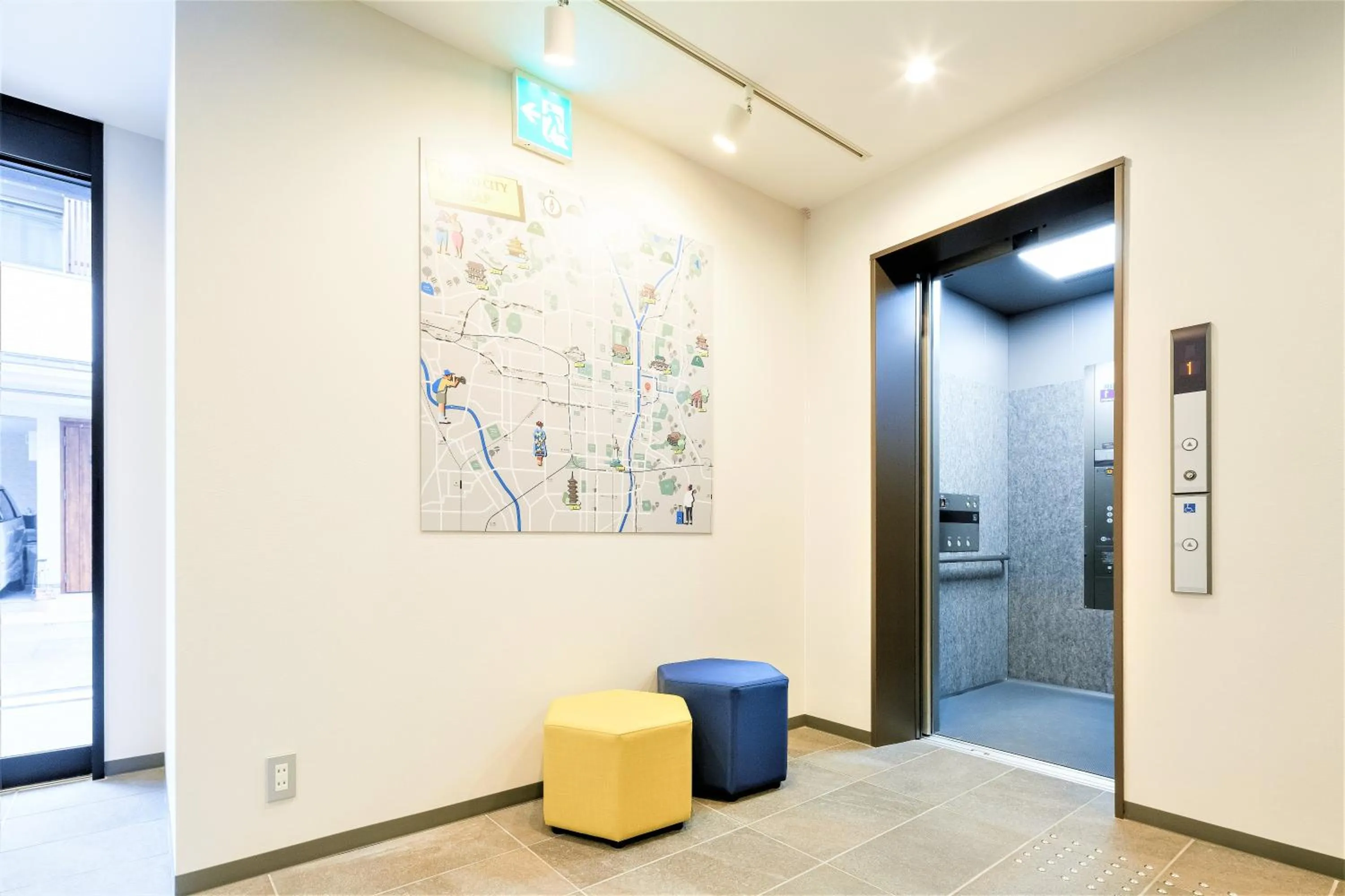 Lobby or reception in M's Hotel Sanjo Wakoku