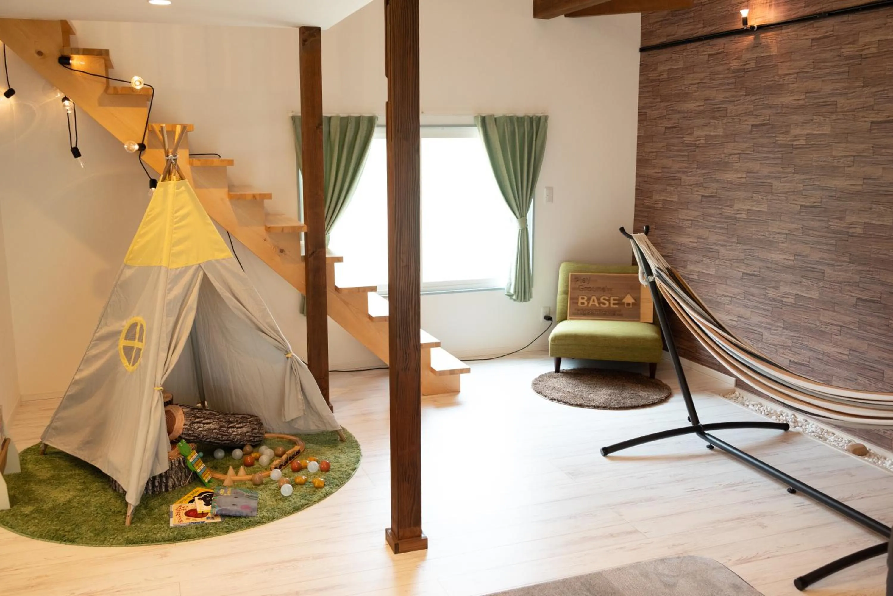 Play Ground BASE -higashikawa-