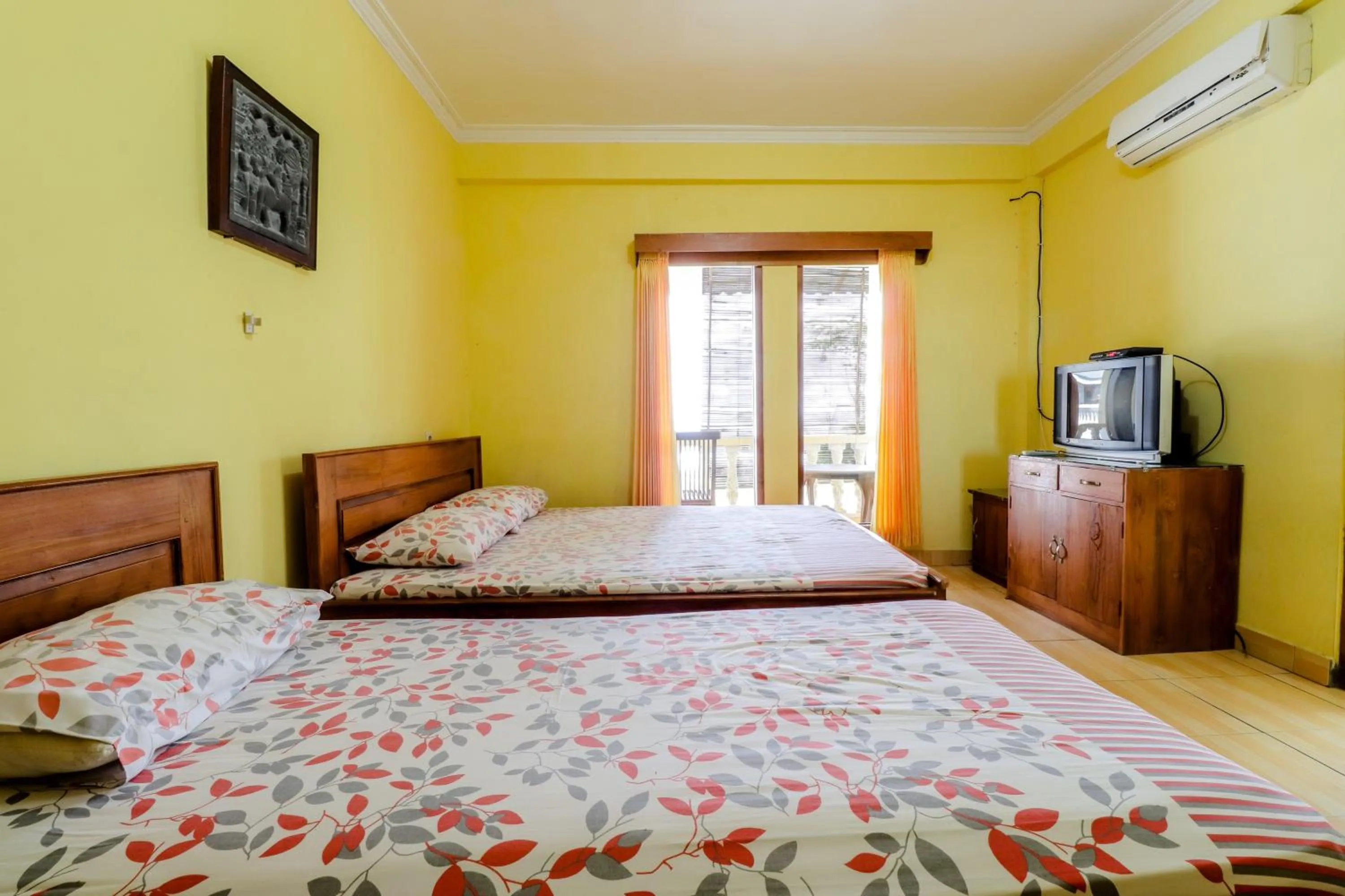 Bedroom, Bed in Adinda Beach Hotel and Villa