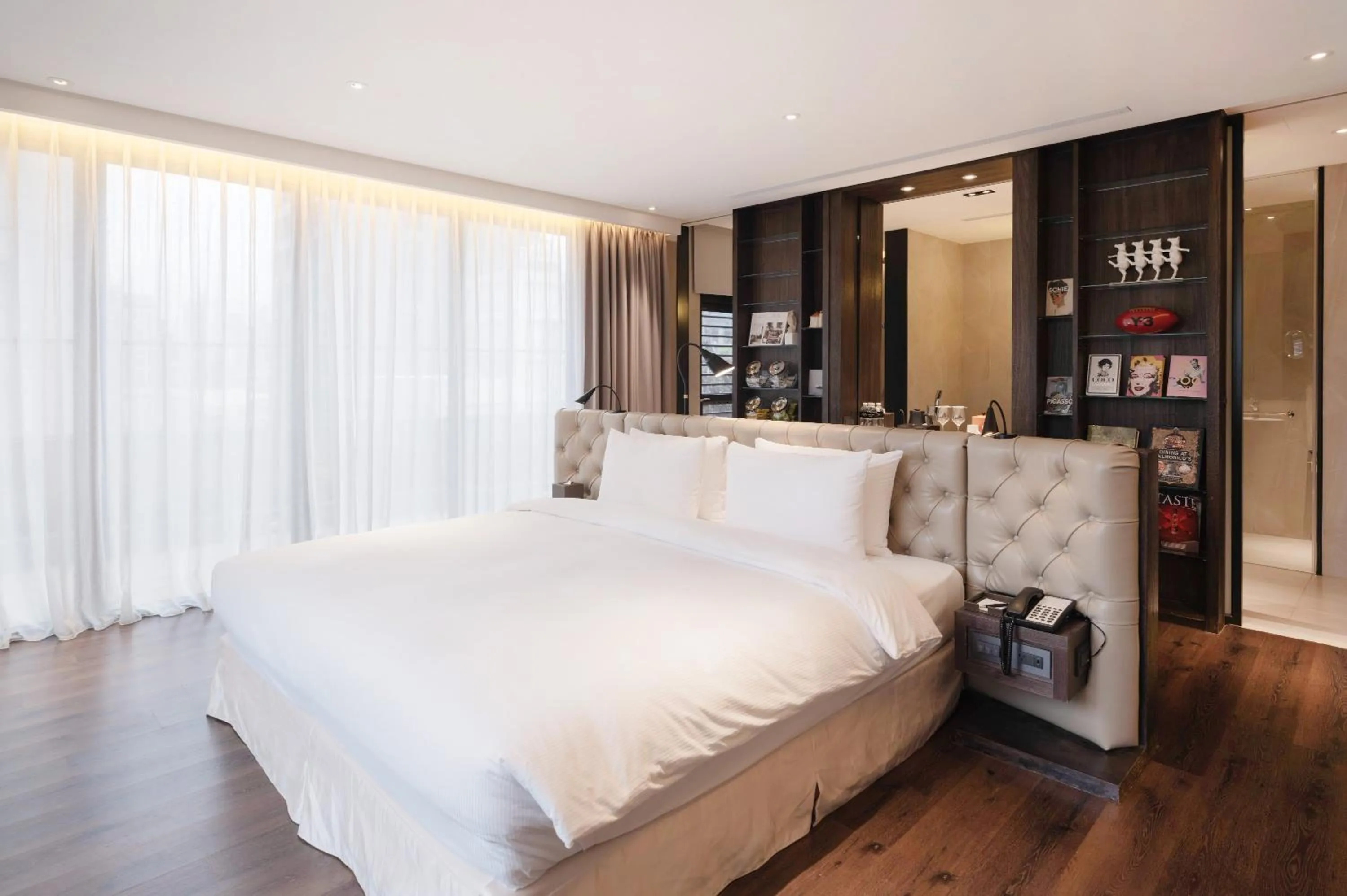 Photo of the whole room, Bed in Hotel Mvsa+Michelin 2 Starred Molino de Urdàniz