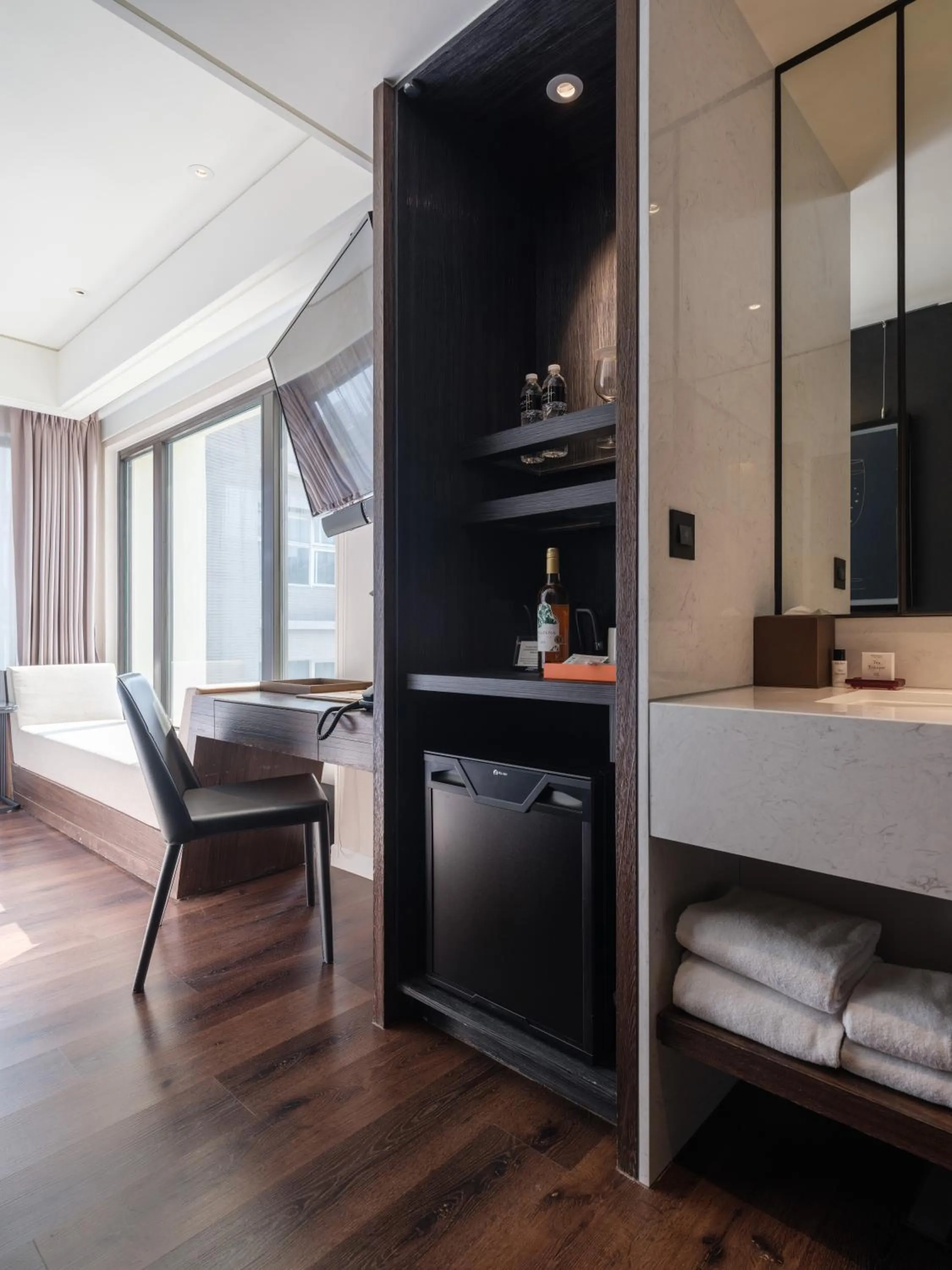 Photo of the whole room, Bed in Hotel Mvsa+Michelin 2 Starred Molino de Urdàniz