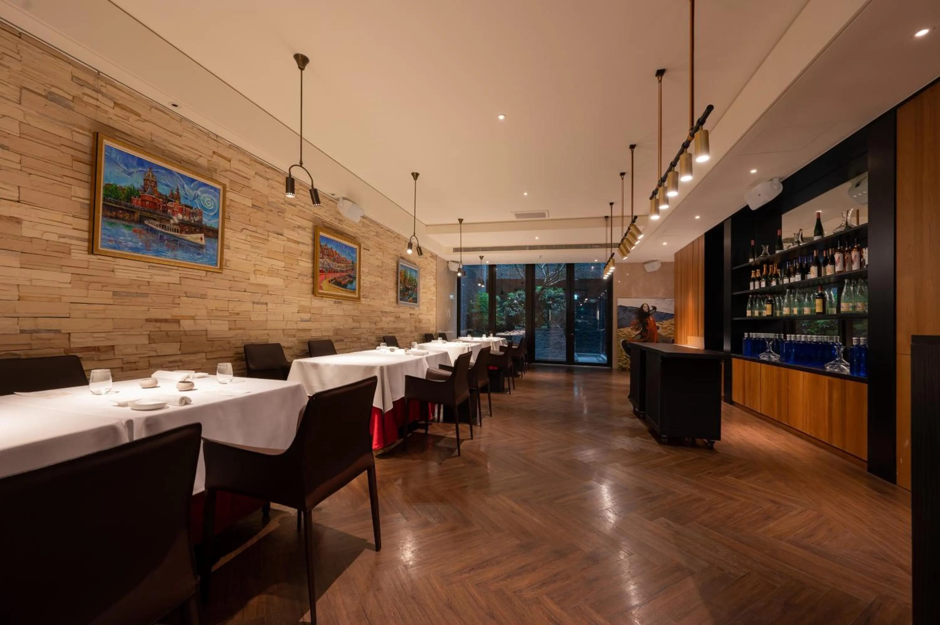 Restaurant/places to eat in Hotel Mvsa+Michelin 2 Starred Molino de Urdàniz