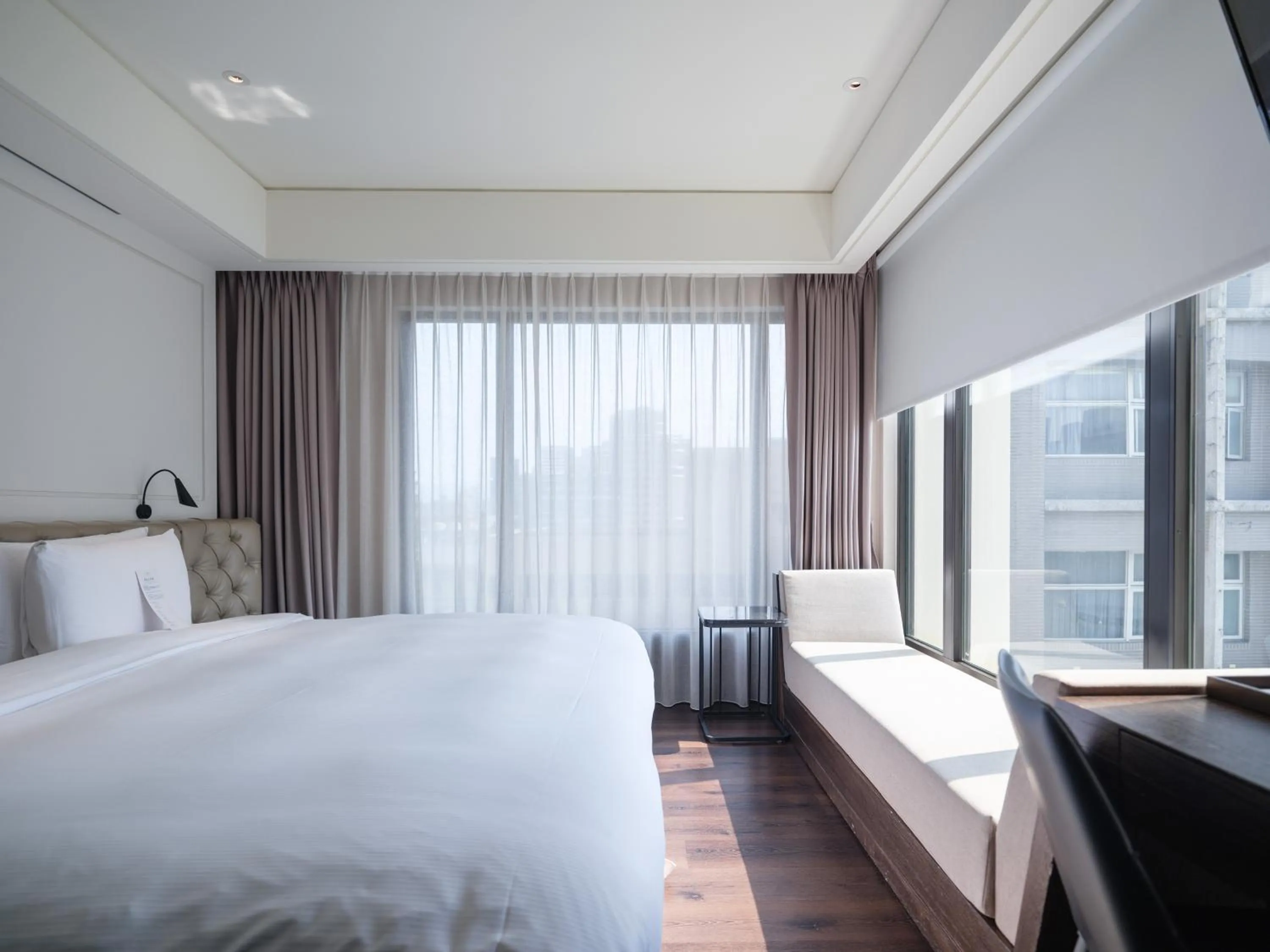 Photo of the whole room, Bed in Hotel Mvsa+Michelin 2 Starred Molino de Urdàniz